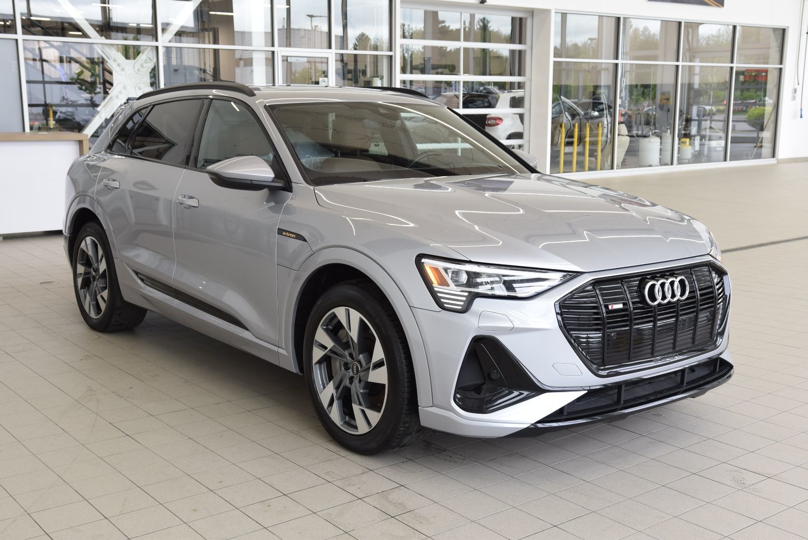 2022 Audi E-TRON PROGRESSIV+BLACK PACKAGE PROGRESSIV+BLACK PACKAGE
