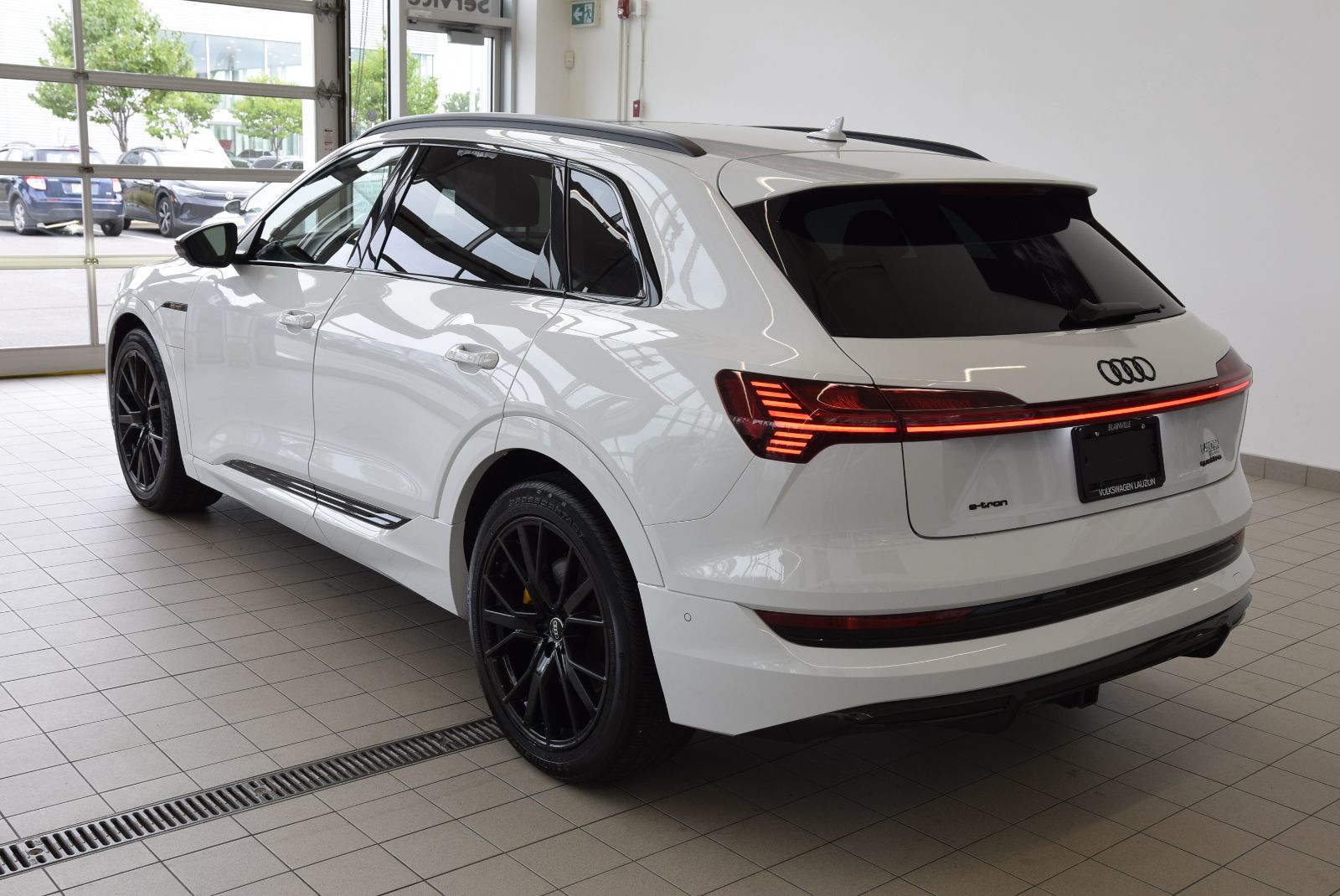 2022 Audi E-TRON TECHNIK+BLACK OPTIK+BAS KM TECHNIK+BLACK OPTIK+BAS KM