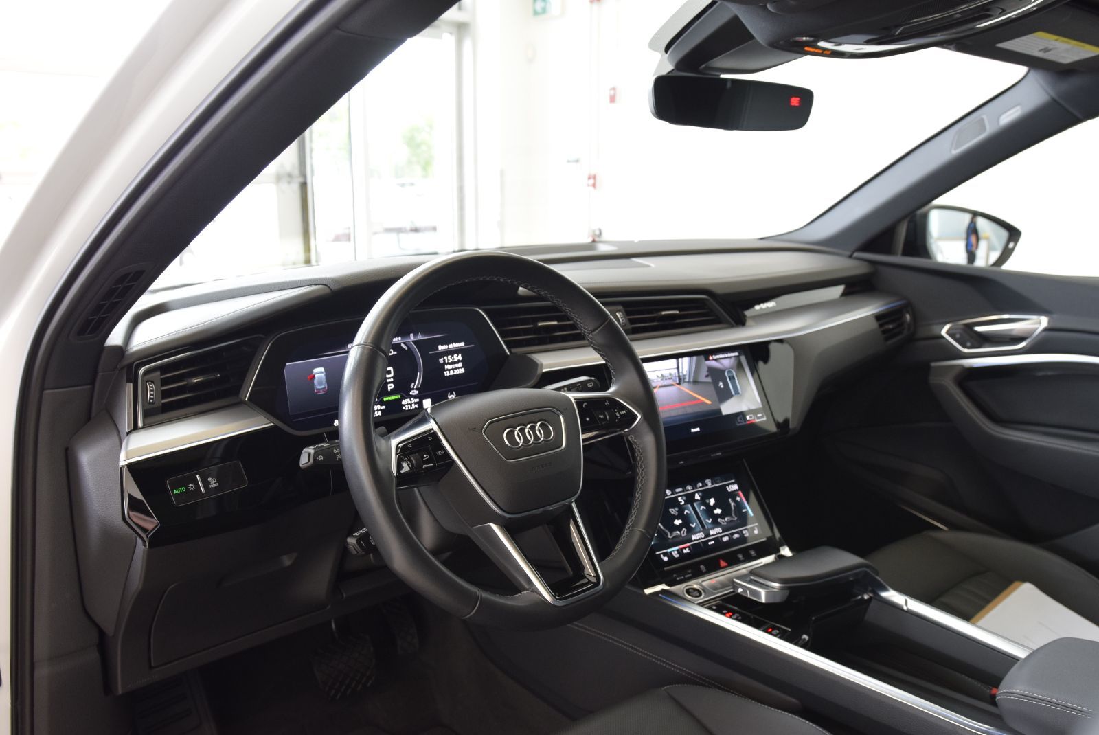 2022 Audi E-TRON TECHNIK+BLACK OPTIK+BAS KM TECHNIK+BLACK OPTIK+BAS KM