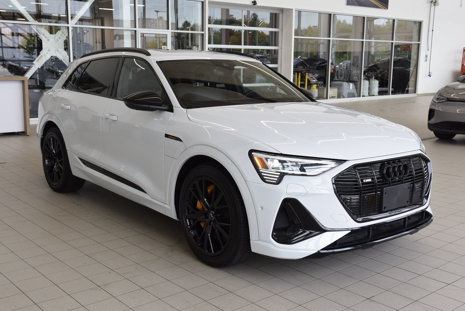 2022 Audi E-TRON TECHNIK+BLACK OPTIK+BAS KM TECHNIK+BLACK OPTIK+BAS KM