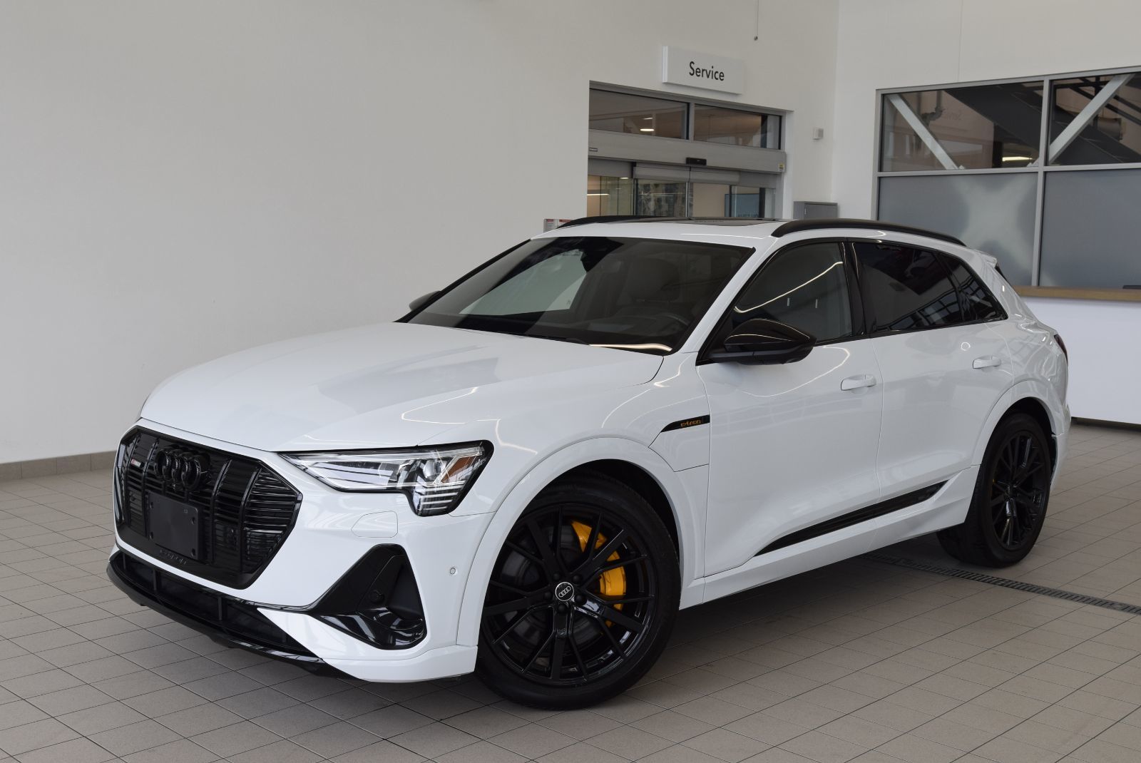 2022 Audi E-TRON TECHNIK+BLACK OPTIK+BAS KM TECHNIK+BLACK OPTIK+BAS KM