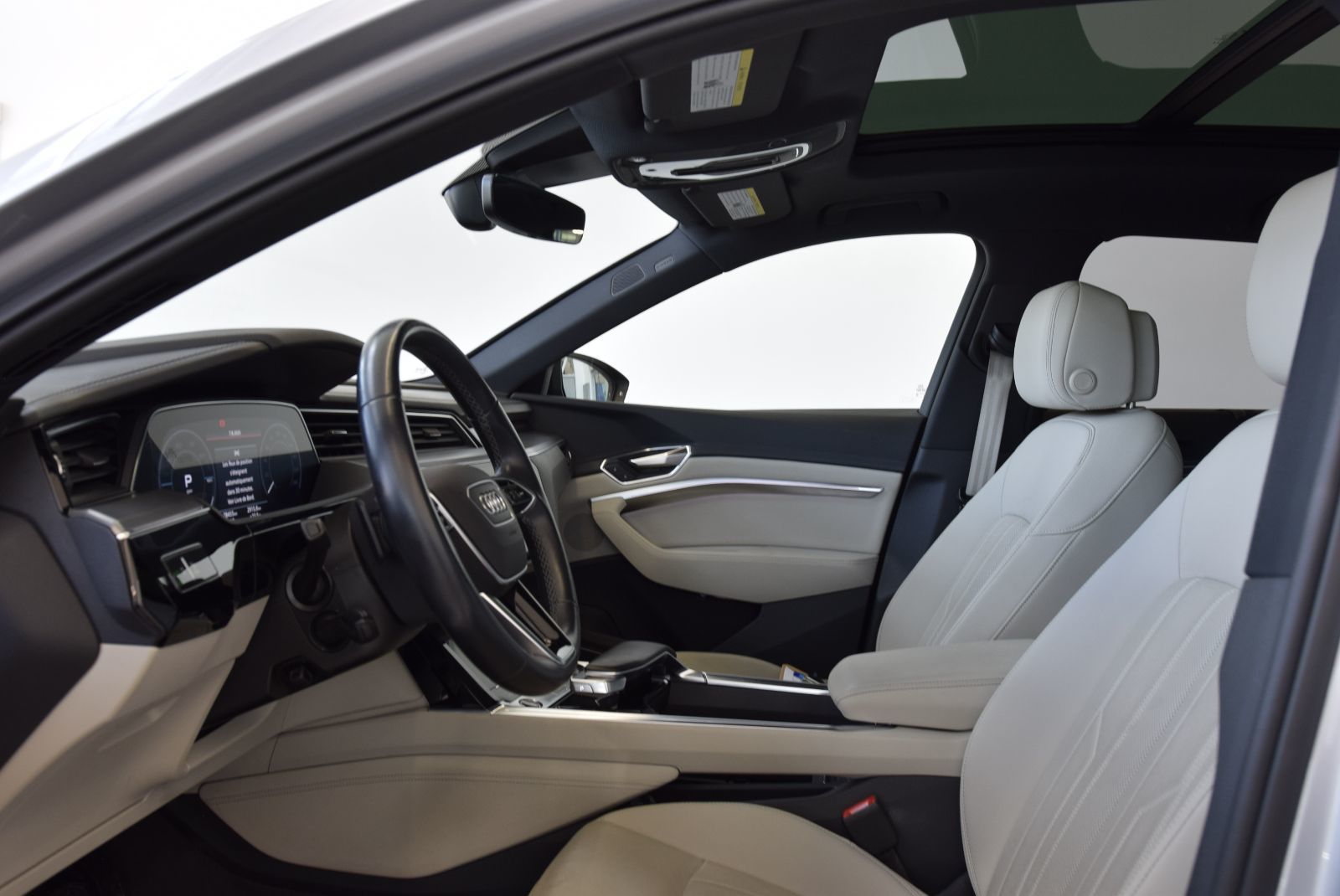 2022 Audi E-TRON TECHNIK+BLACK PACKAGE+LED TECHNIK+BLACK PACKAGE+LED