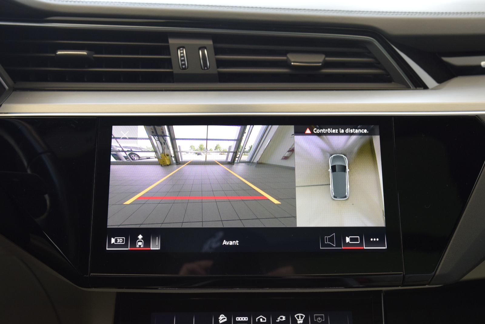 2022 Audi E-TRON TECHNIK+BLACK PACKAGE+LED TECHNIK+BLACK PACKAGE+LED