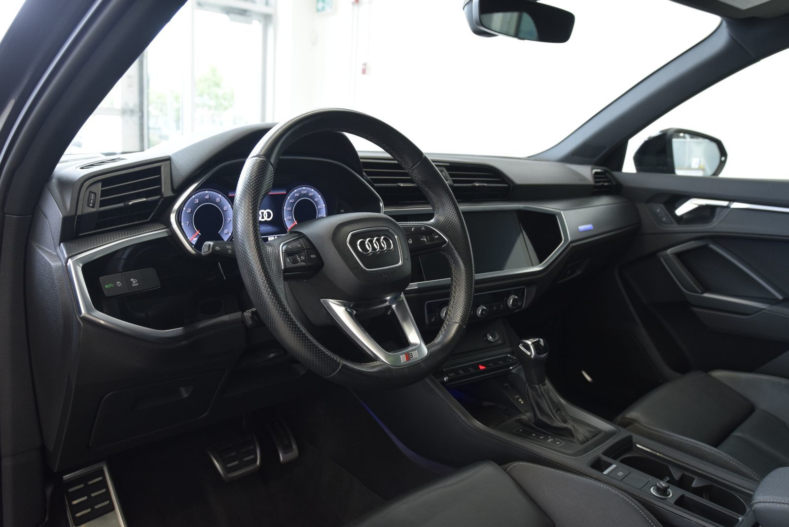 Photo Audi Q3 TECHNIK+BLACK OPTIK+SPORT PACK 2021 #5
