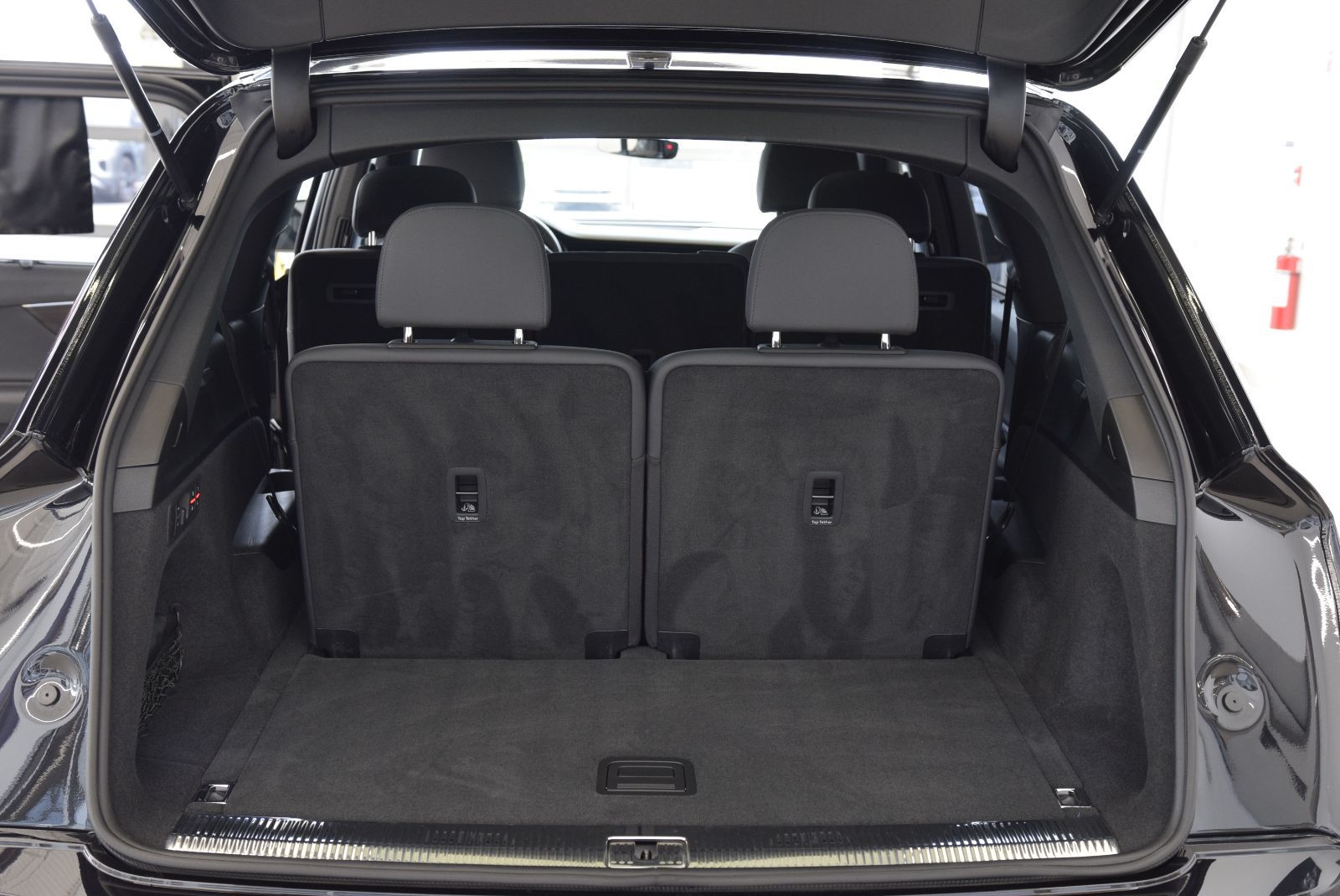 Audi Q7 TECHNIK+BLACK OPTIK+DRIVER PACK 2021 LED+3.0L+AWD+NAV+AUBAINE