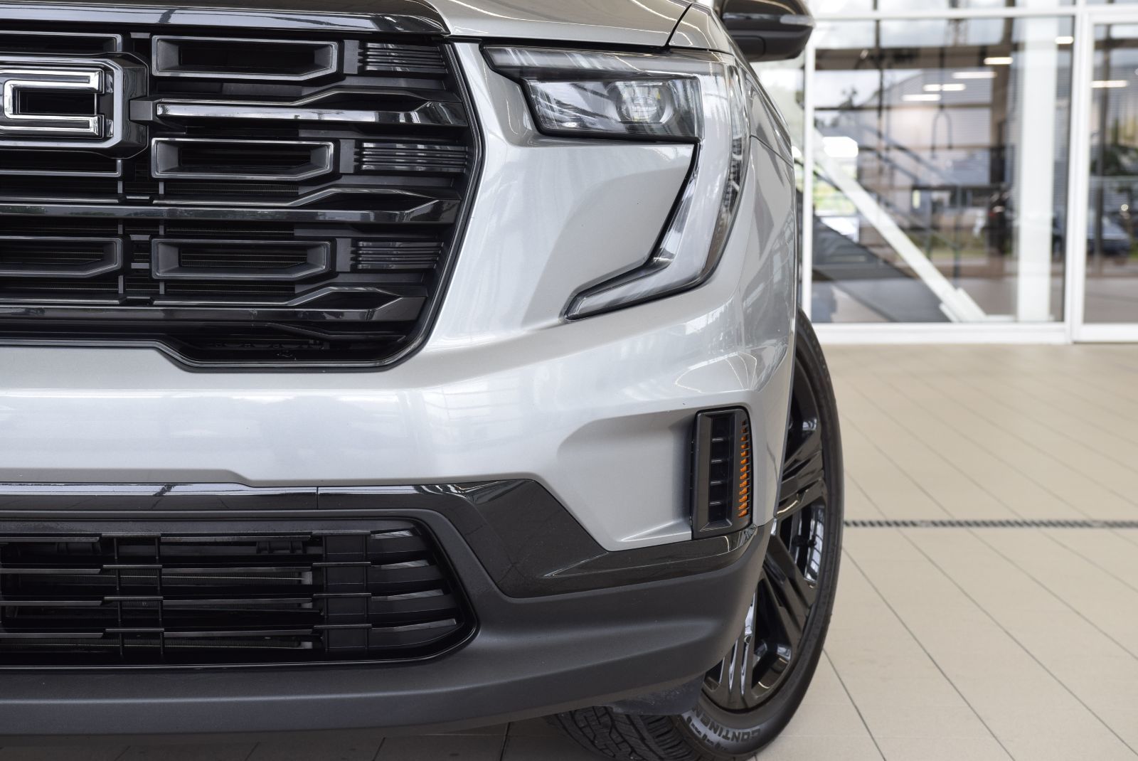 Photo 2025 GMC Acadia ELEVATION+ENSEMBLE NOIR+ #3