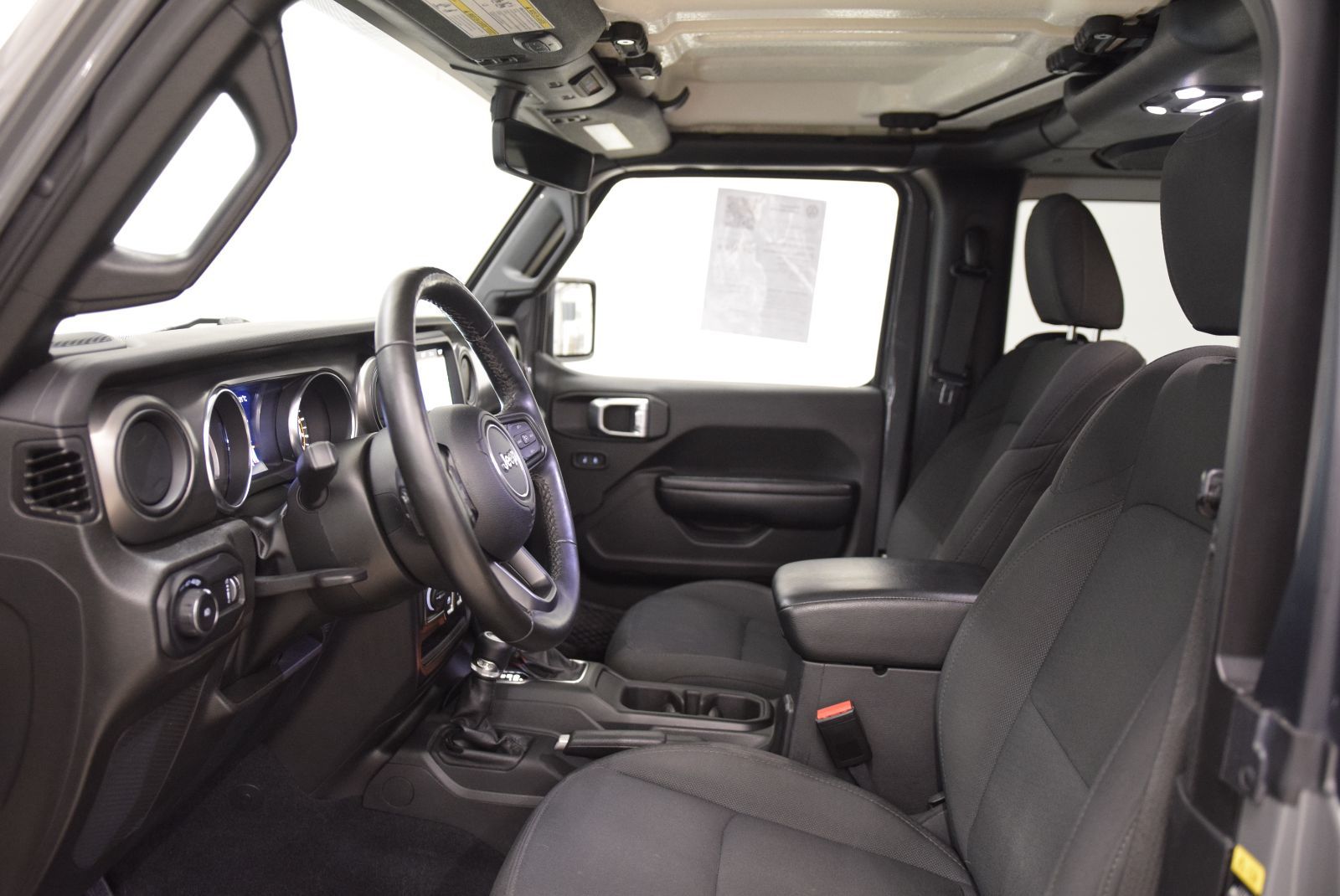 Photo 2023 Jeep Wrangler Willys+4X4+NAV+AUTO+V6+MAG NOIR #5