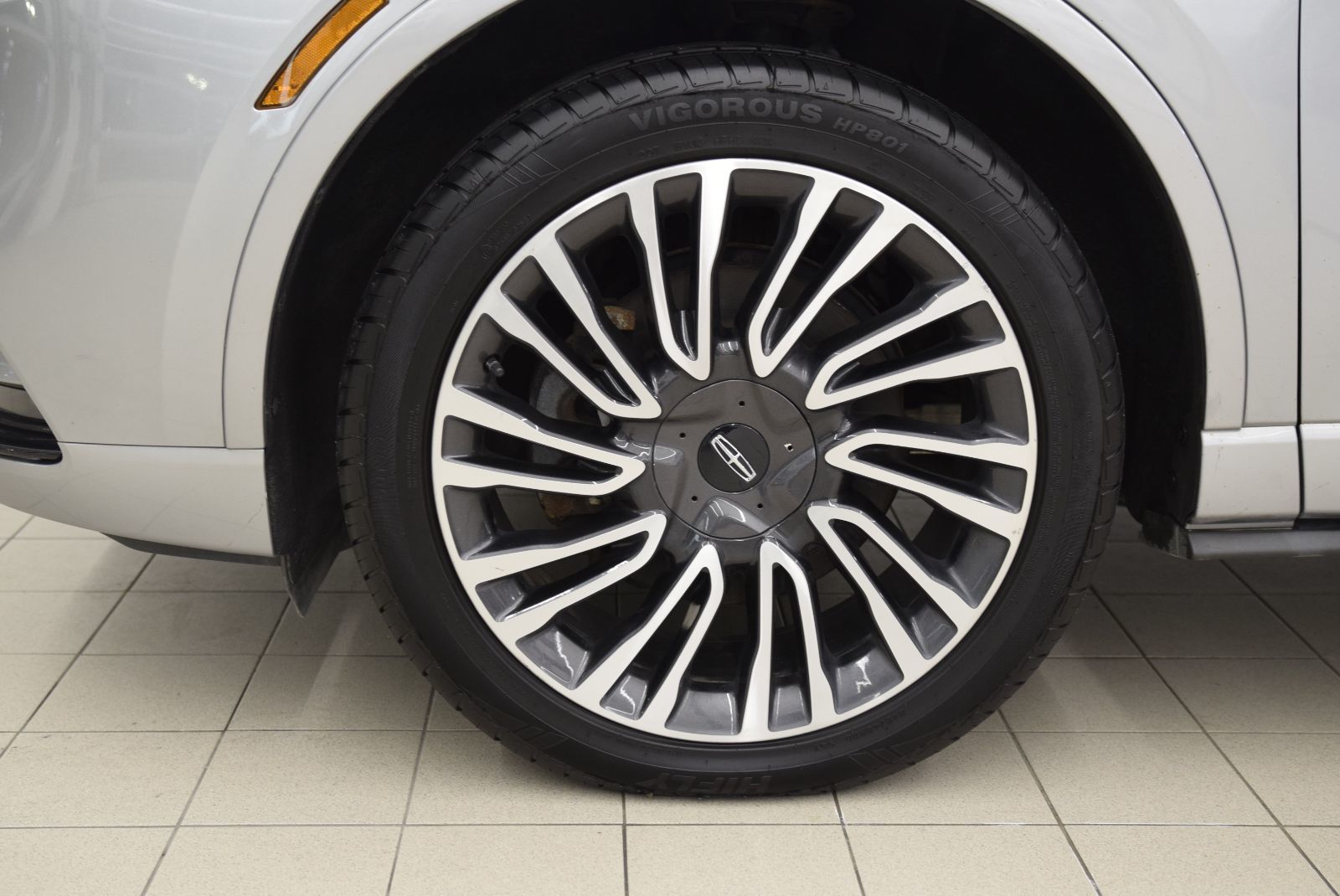 Photo 2021 Lincoln Corsair GRAND TOURING+PHEV+CUIR #7