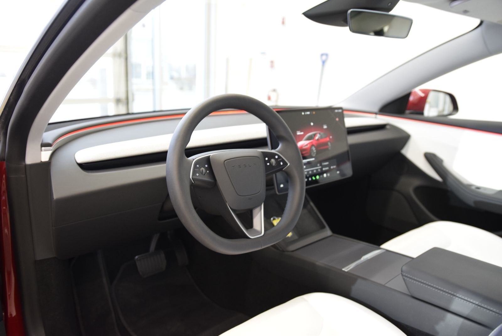 Tesla MODEL 3 LONG RANGE+AWD+CUIR BLANC 2024 8 PNEUS 8 MAGS INCLUS !!!!!!