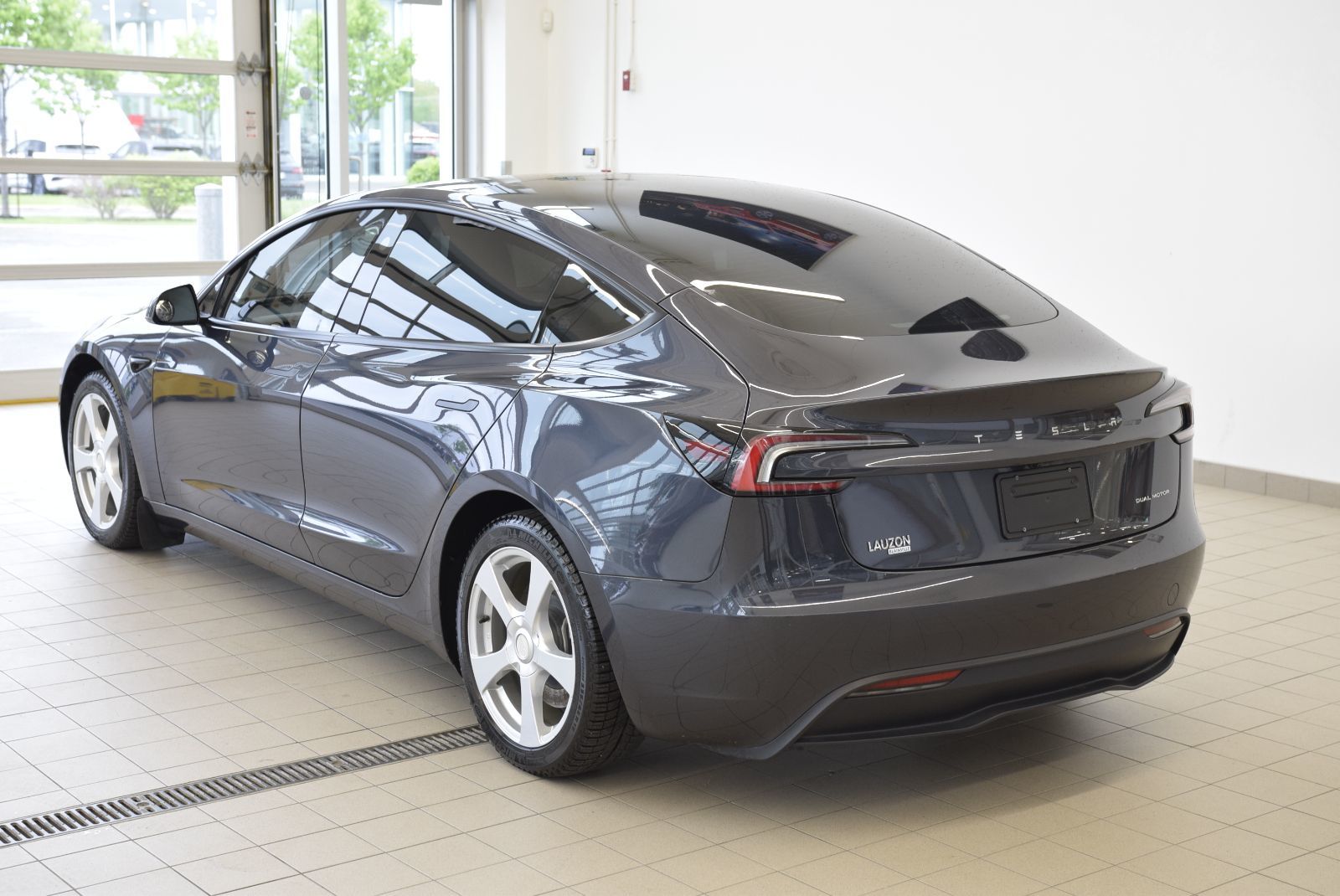 Tesla MODEL 3 LONG RANGE+AWD+FULL SELF DRIVING!! 2024 BAS KM+LED+NAV+AUTOPILOT