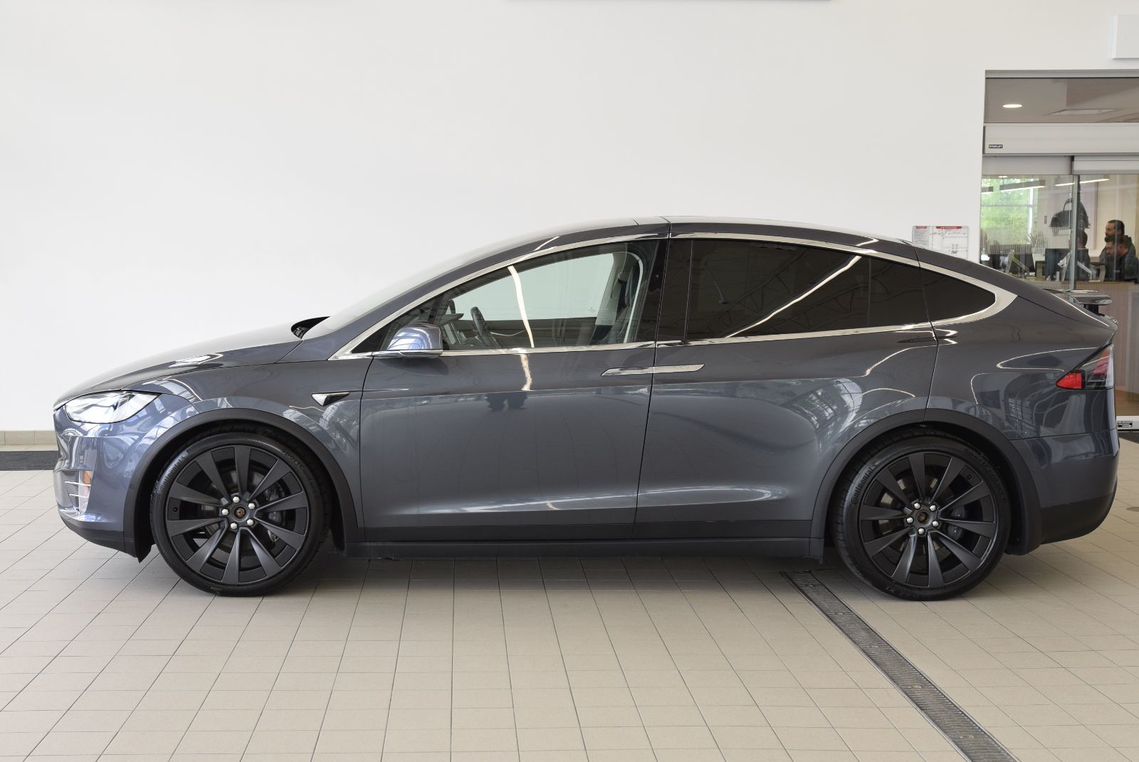 2017 Tesla Model X P90D+AWD+7 PASSAGERS+420 KM P90D+AWD+7 PASSAGERS+420 KM