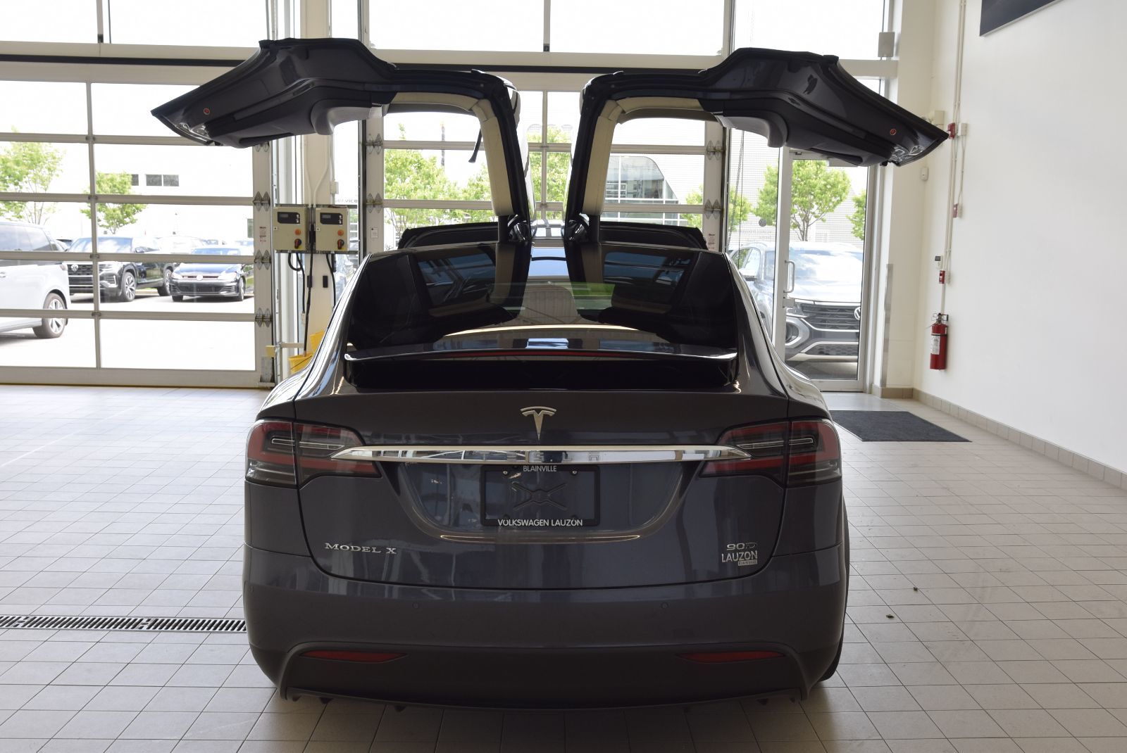 2017 Tesla Model X P90D+AWD+7 PASSAGERS+420 KM P90D+AWD+7 PASSAGERS+420 KM
