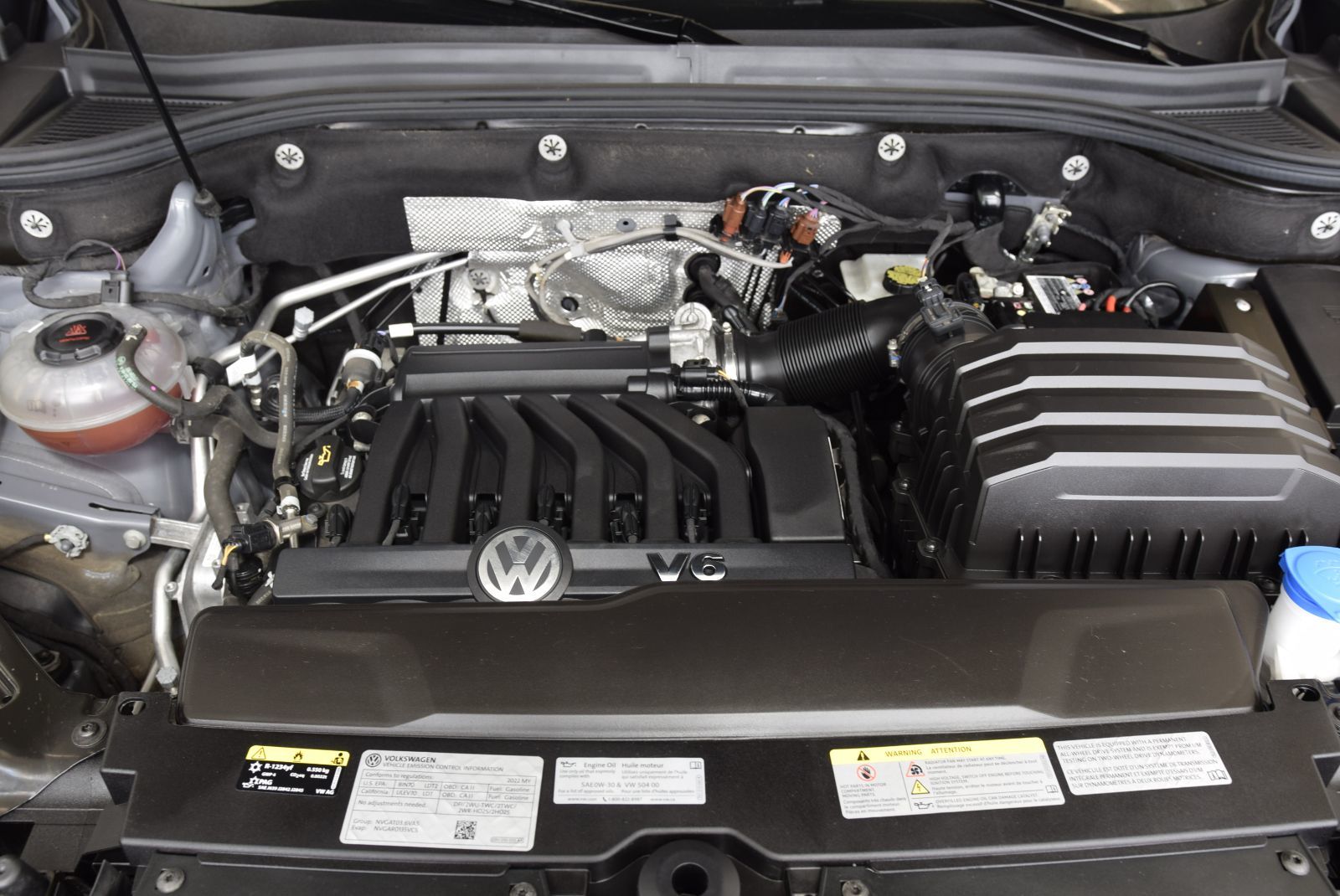 Volkswagen Atlas Cross Sport EXECLINE+R LINE+CUIR+TOIT+ 2022 V6+AWD+CAMERA+FENDER+WOW