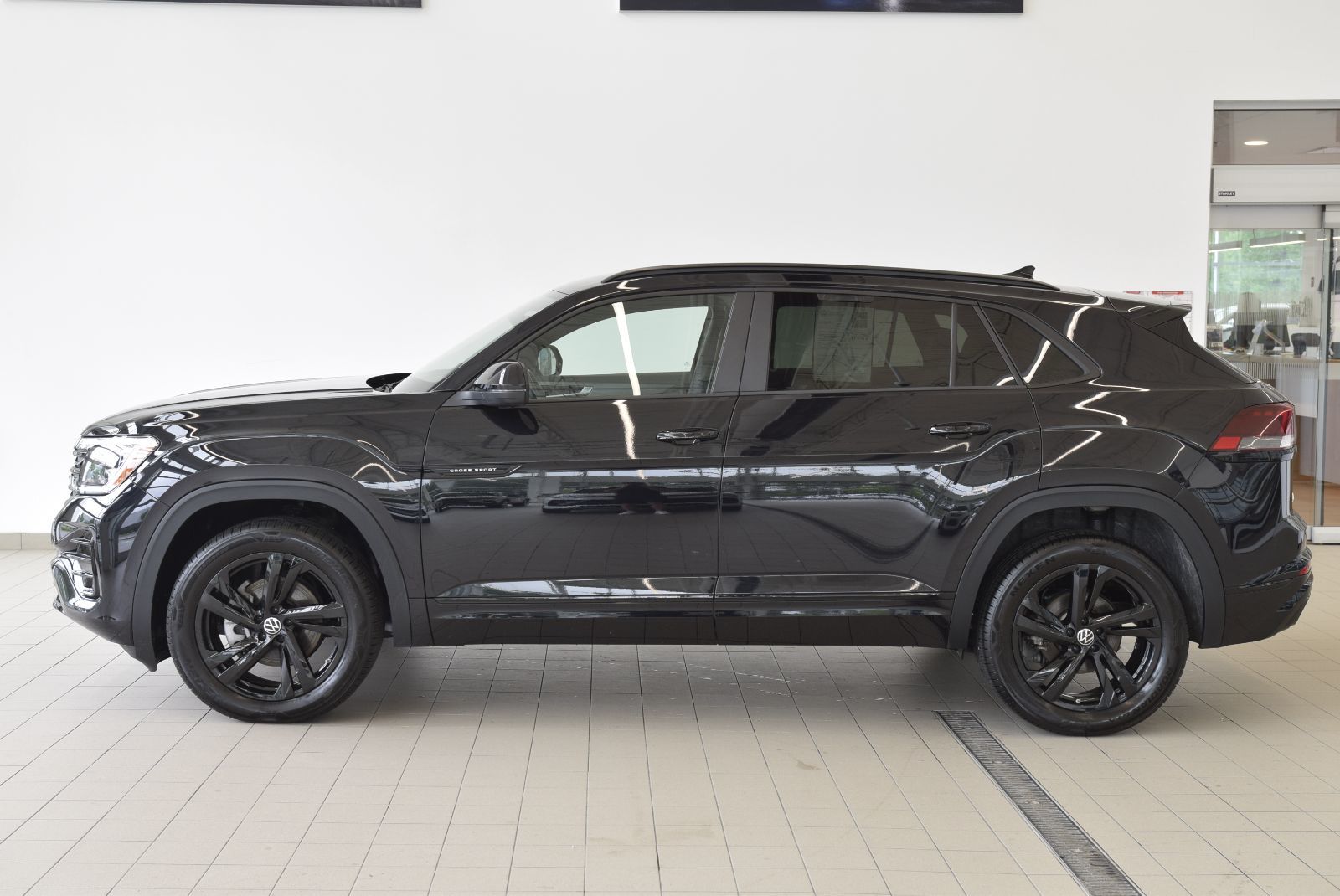 Photo 2025 Volkswagen Atlas Cross Sport COMFORTLINE+BLACK EDITION #5