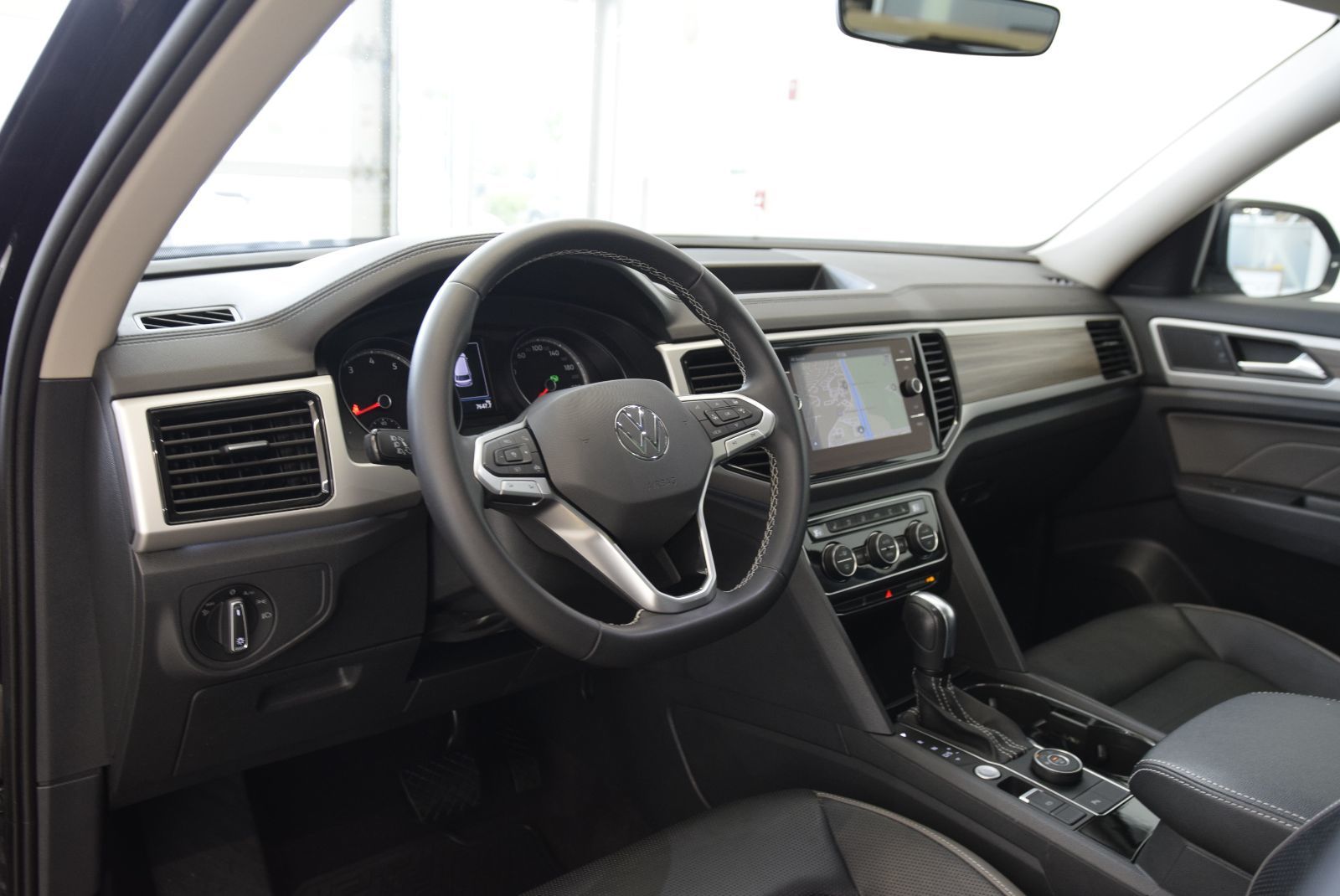 Volkswagen Atlas HIGHLINE+V6+CUIR+TOIT+LED 2021 DEMARREUR+AWD+CAMERA+