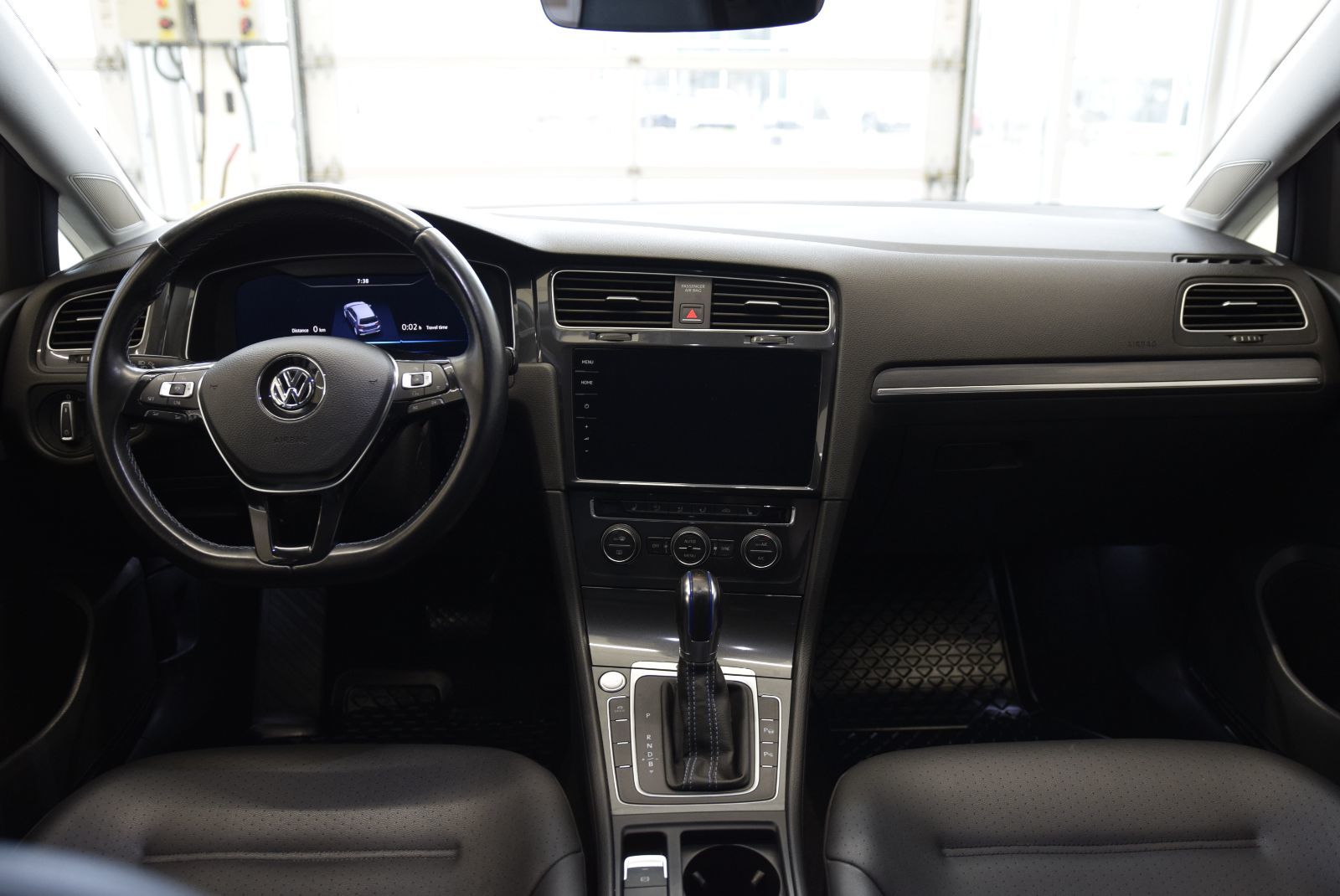 2018 Volkswagen E-Golf DRIVER ASSIST+TECK PACK+CUIR DRIVER ASSIST+TECK PACK+CUIR