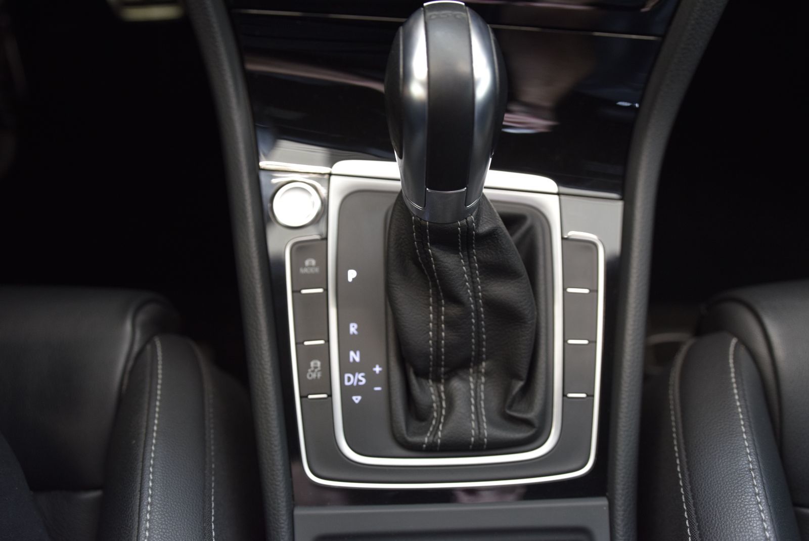 2017 Volkswagen Golf R CUIR+LED+NAV+DSG+BAS KM CUIR+LED+NAV+DSG+BAS KM