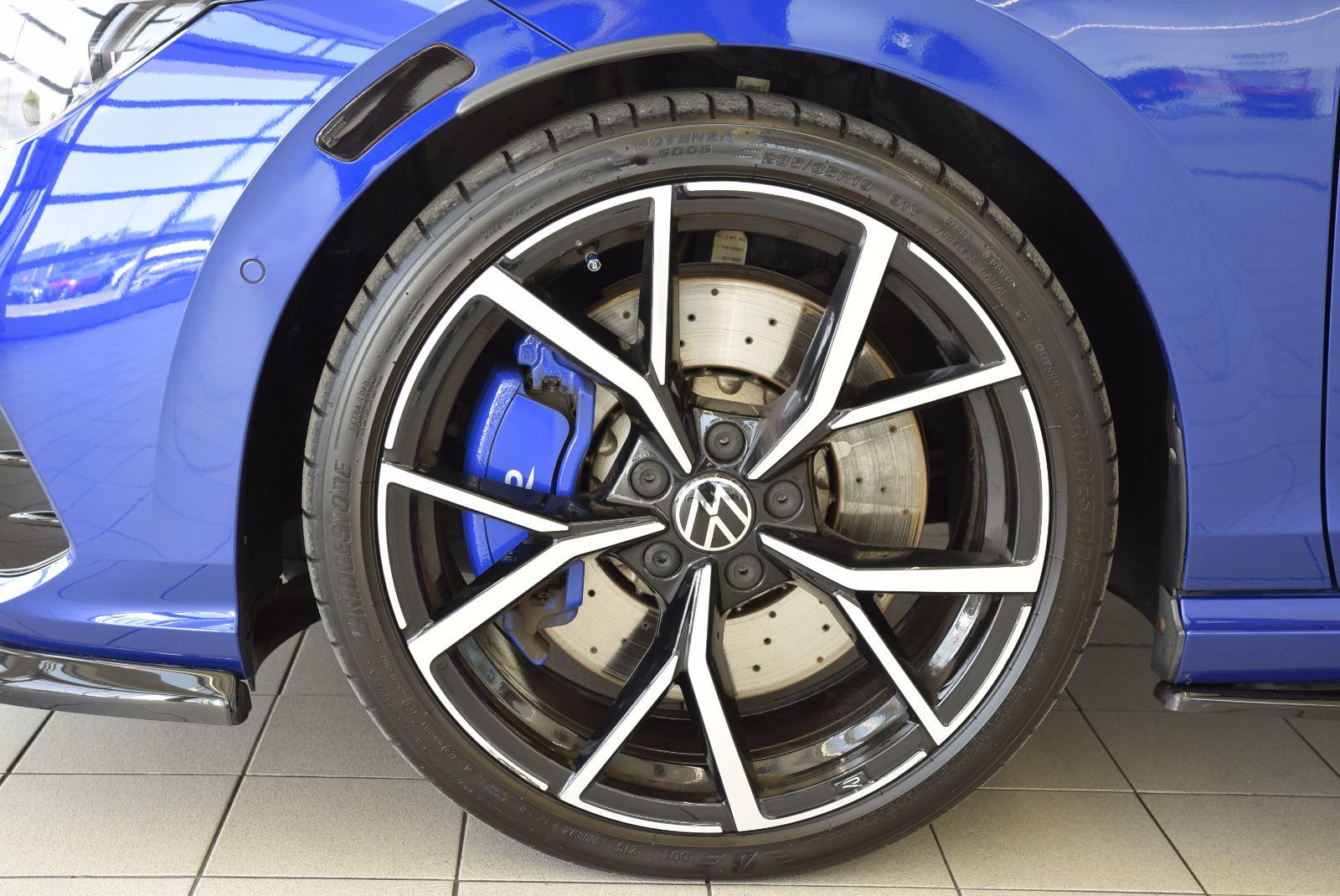 2024 Volkswagen Golf R TOIT PANO+CARBON PACK+DSG TOIT PANO+CARBON PACK+DSG