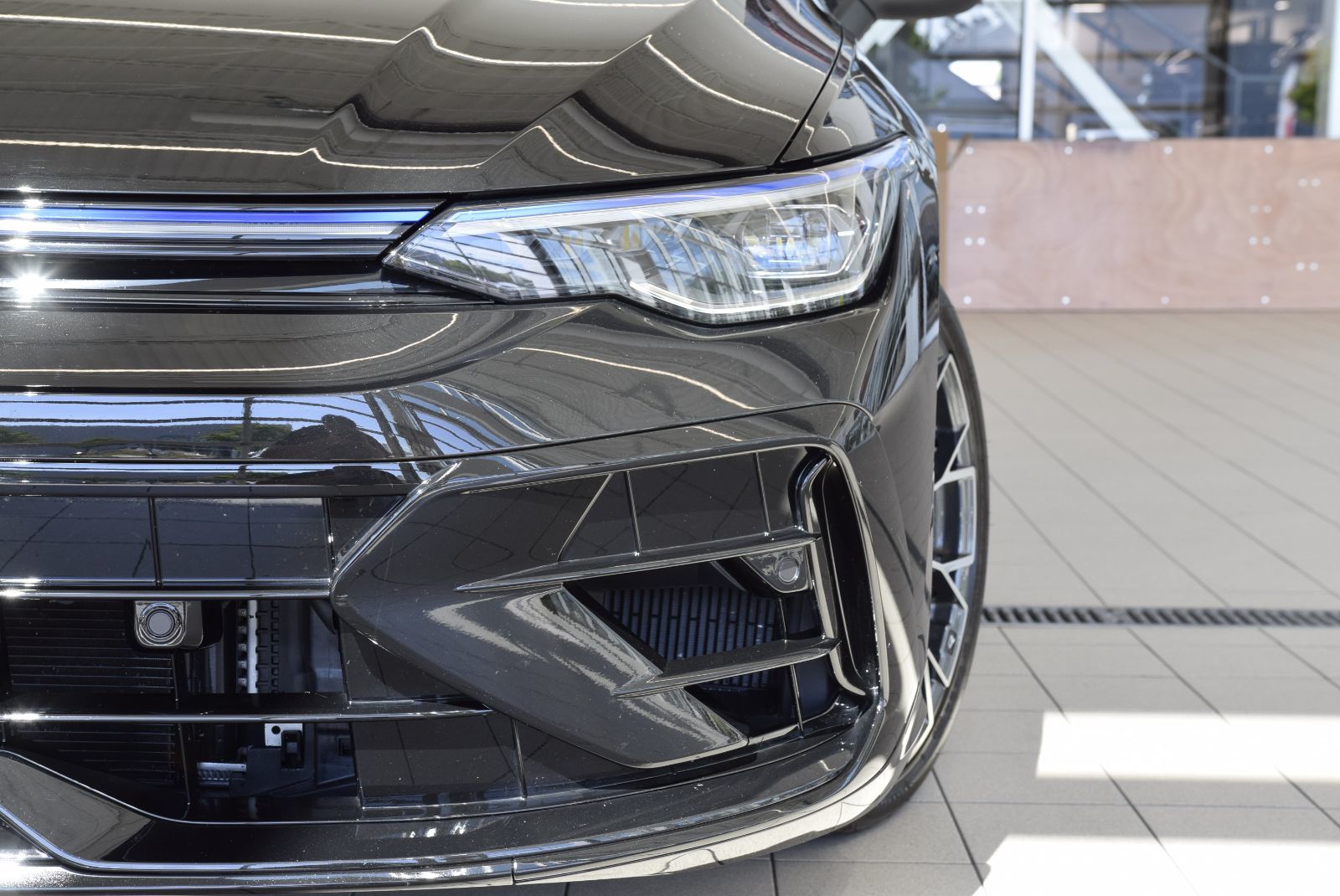 Volkswagen Golf R TOIT PANO+AKRAPOVIC+AWD+ 2025 LED+NAV+HARMAN+COMME NEUF