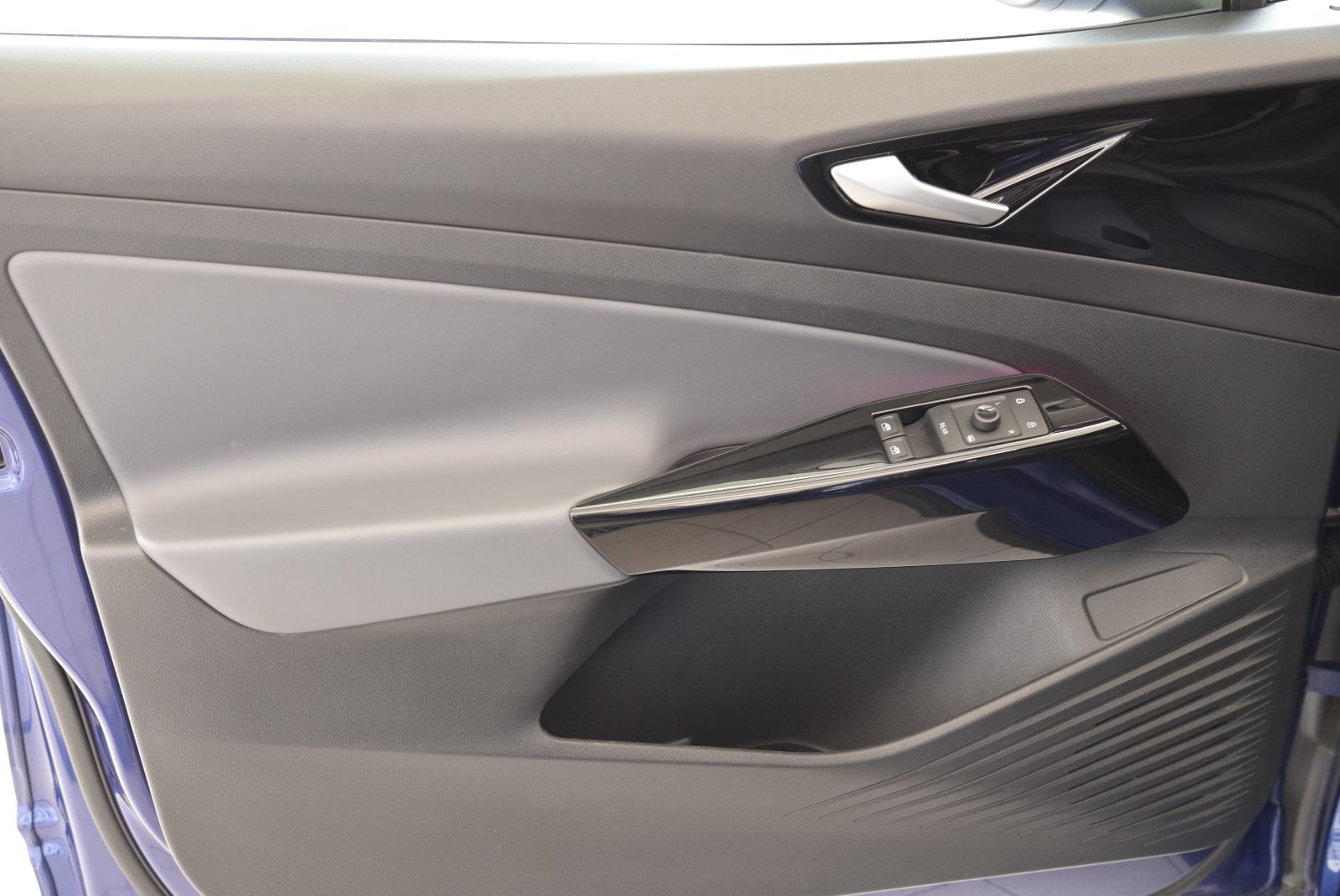 Volkswagen ID.4 PRO+AWD+LED+IMPECCABLE 2021 CAMERA+THERMOPOMPE+MAG