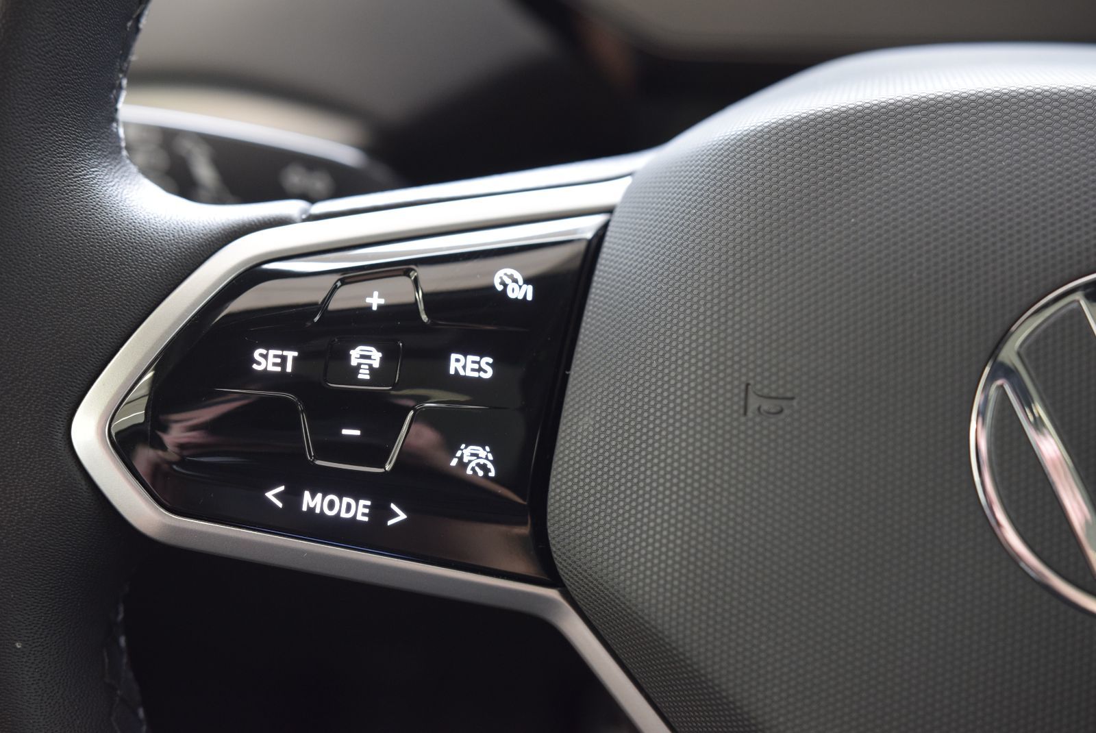 2023 Volkswagen ID.4 PRO+STATEMENT+AWD+CUIR+ PRO+STATEMENT+AWD+CUIR+
