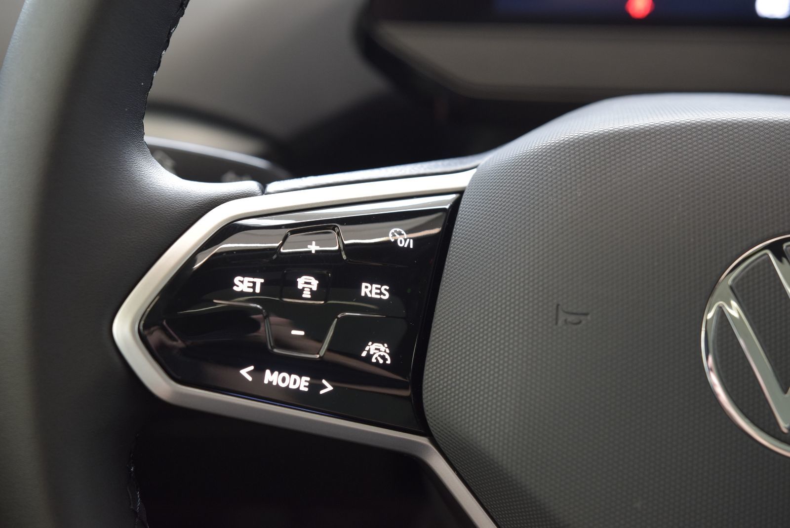 Volkswagen ID.4 PRO+STATEMENT+AWD+TOIT 2023 CAMERA+LED+NAV+BAS KM+