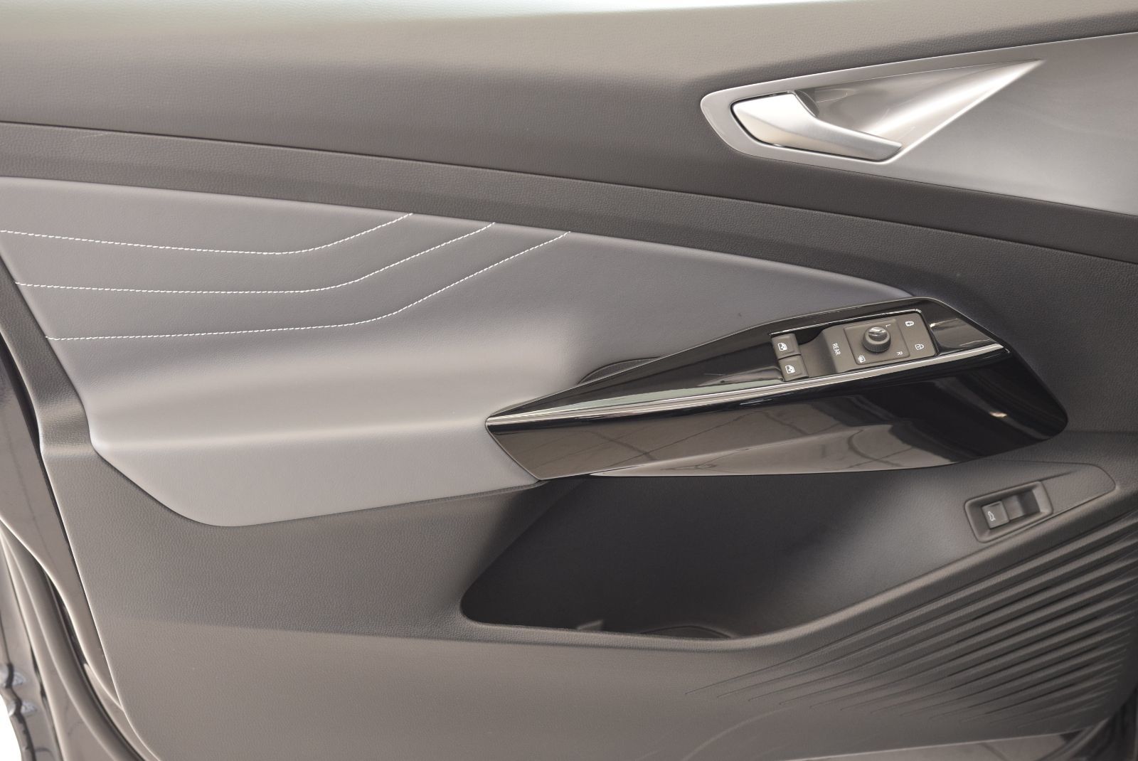 2024 Volkswagen ID.4 PRO+S+TOIT PANO+CAMERA+ PRO+S+TOIT PANO+CAMERA+