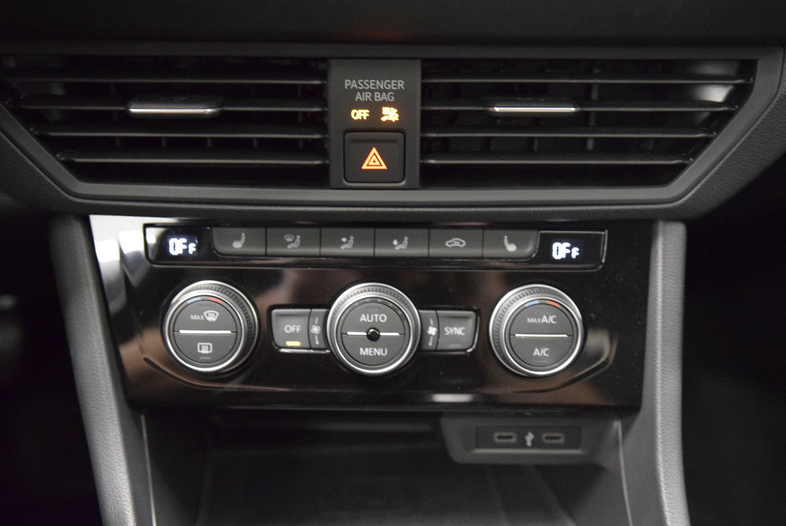 2023 Volkswagen Jetta HIGHLINE+CUIR+TOIT+LED+WOW HIGHLINE+CUIR+TOIT+LED+WOW