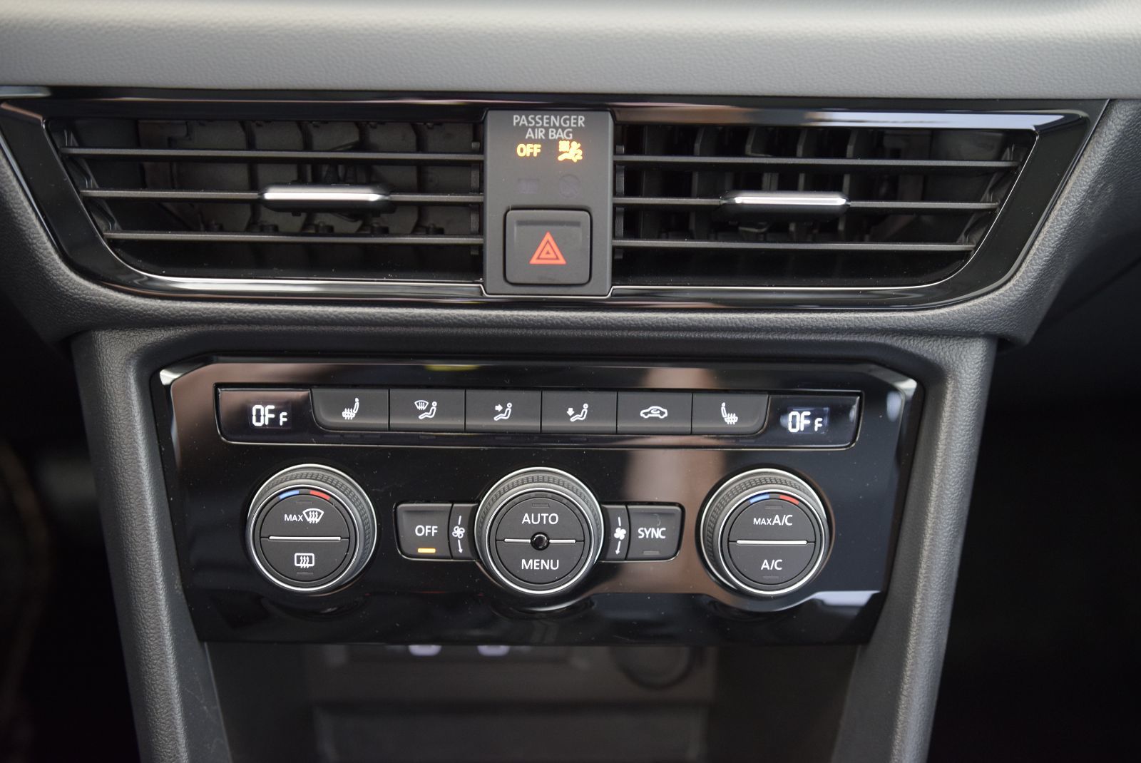 Volkswagen Taos COMFORTLINE+TOIT PANO+AWD 2022 CAMERA+CUIR+COCKPIT+MAG