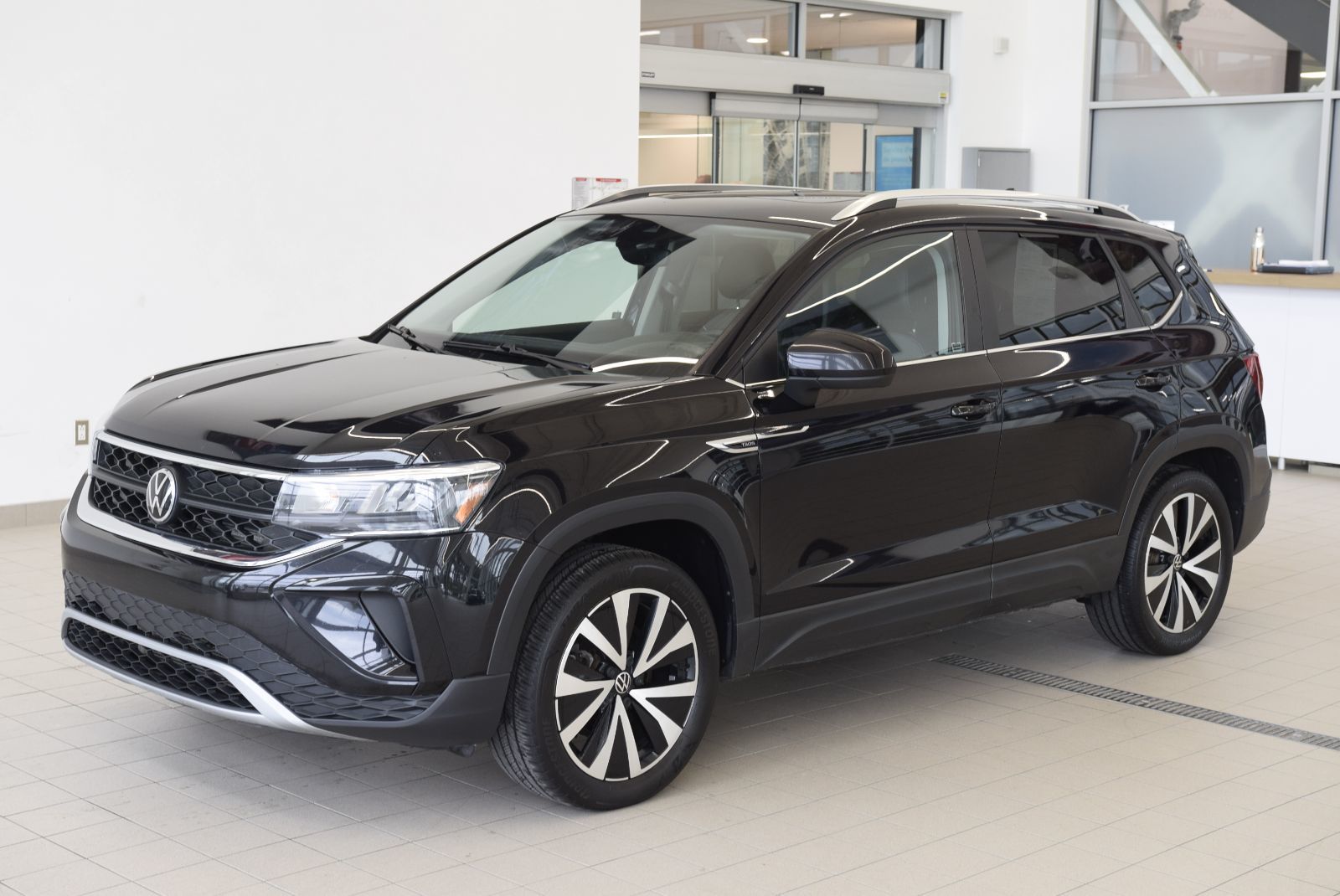 Photo 2023 Volkswagen Taos COMFORTLINE+TOIT PANO+AWD #4