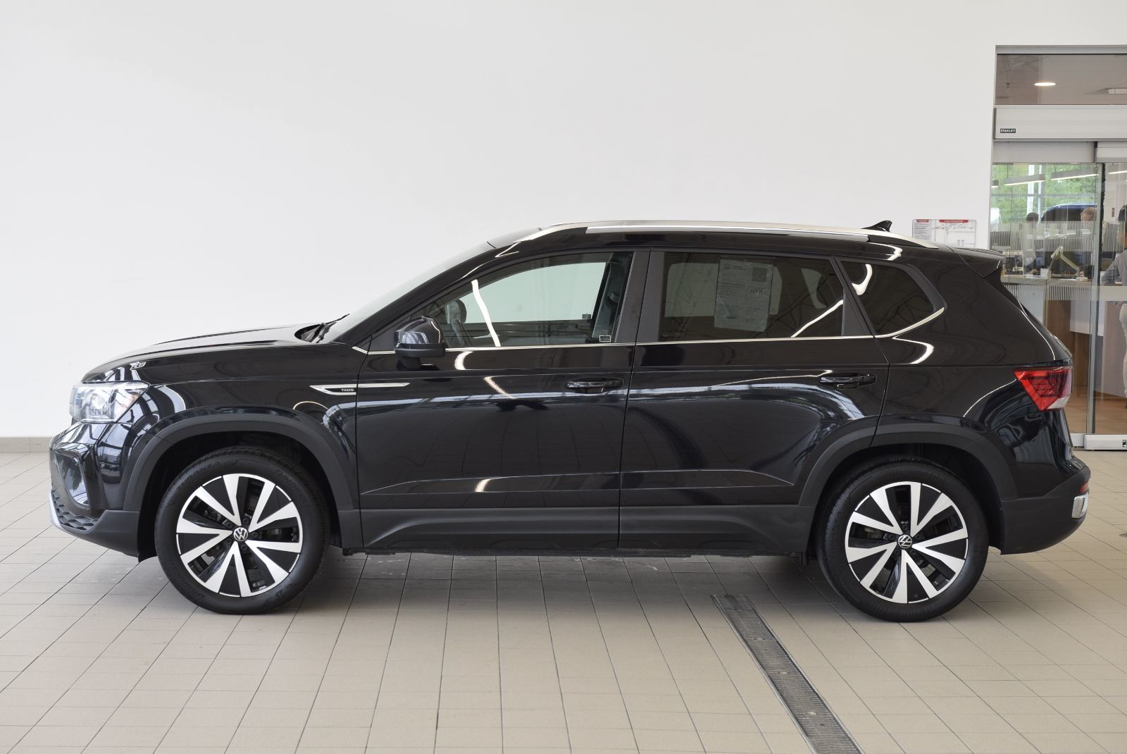 Photo 2023 Volkswagen Taos COMFORTLINE+TOIT PANO+AWD #6