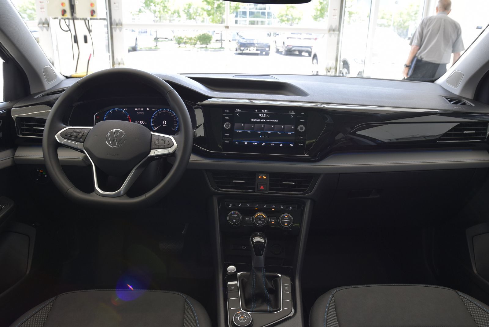 Volkswagen Taos COMFORTLINE+BLACK PACKAGE 2024 AWD+CUIR+TOIT+LED+COCKPIT