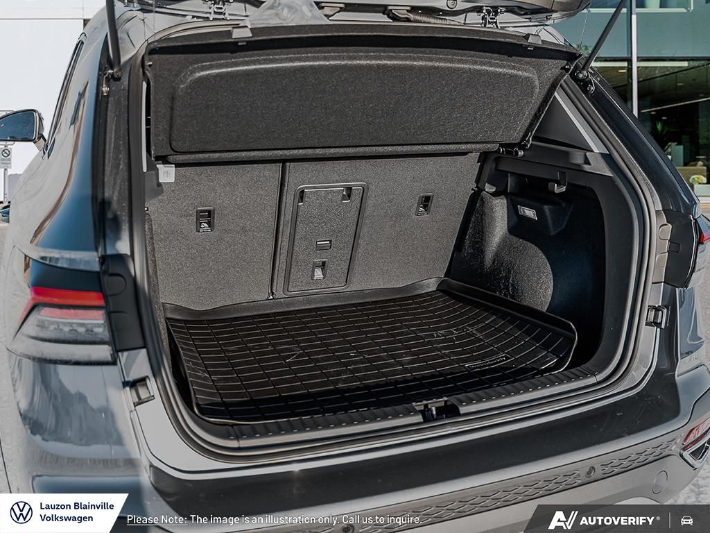 Photo 2026 Volkswagen Taos Highline 4MOTION #6