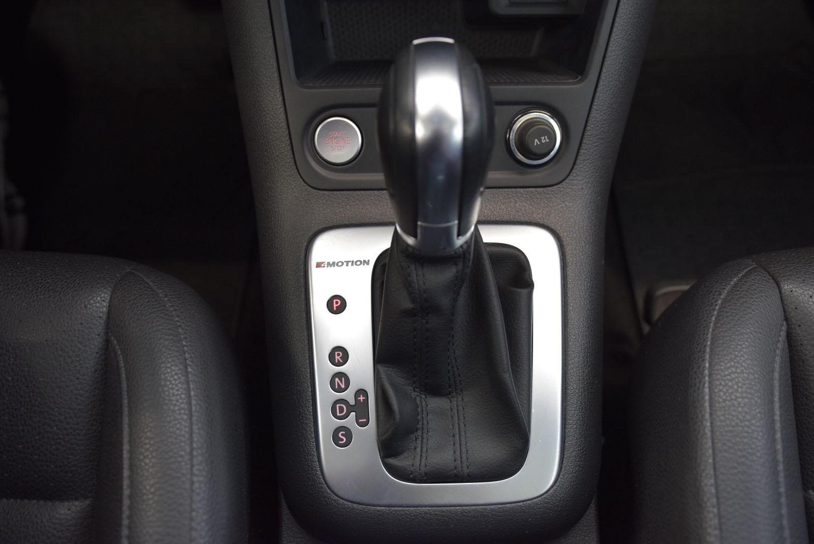 Volkswagen Tiguan COMFORTLINE+TOIT PANO+CUIR 2017 AWD+CAMERA+SANS CLÉ+WOW