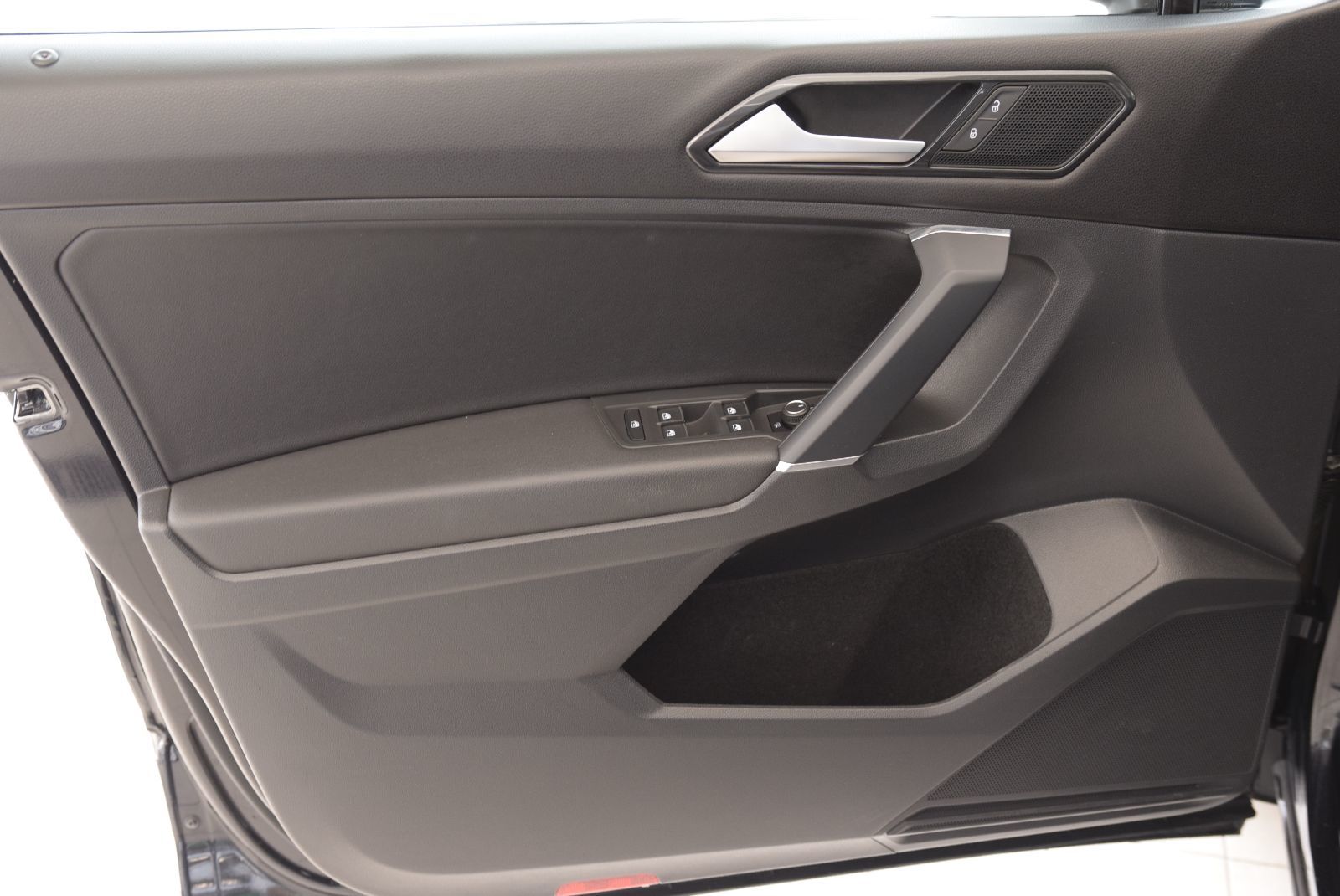 Volkswagen Tiguan COMFORTLINE+TOIT PANO+CUIR 2018 CAMERA+SANS CLÉ+BAS KILO+