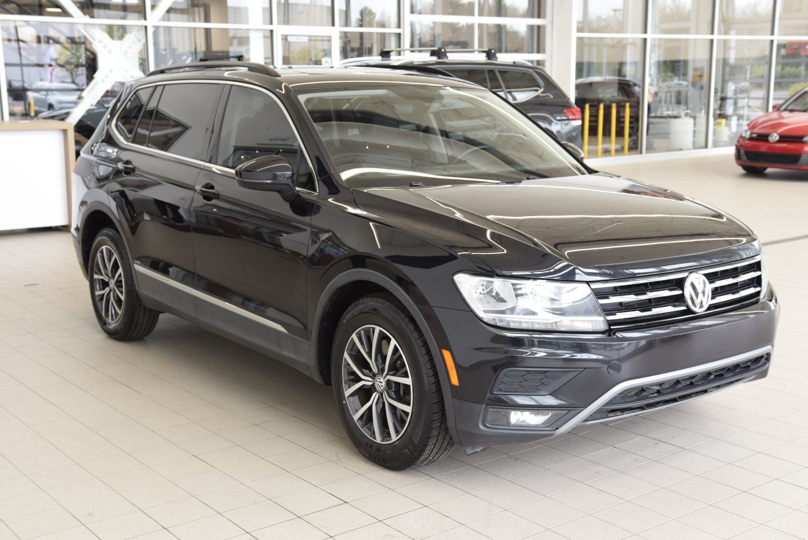 Volkswagen Tiguan COMFORTLINE+TOIT PANO+CUIR 2018 CAMERA+SANS CLÉ+BAS KILO+