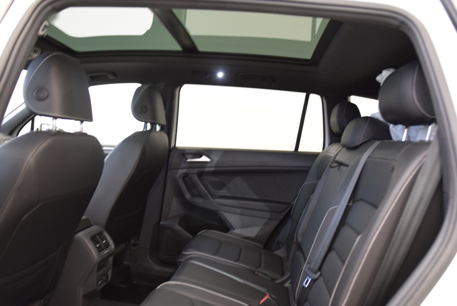 Volkswagen Tiguan HIGHLINE+R LINE+TOIT+CUIR+ 2021 LED+NAV+BAS KM+4MOTION+