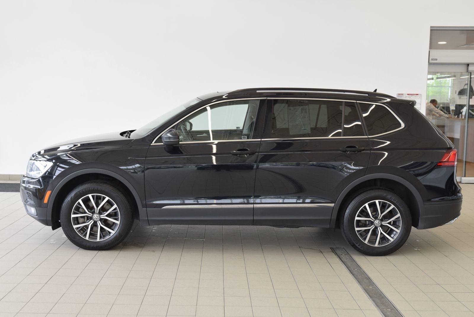 Volkswagen Tiguan COMFORTLINE+TOIT PANO+CUIR 2021 CAMERA+AWD+SIEGES CHAUFFANTS