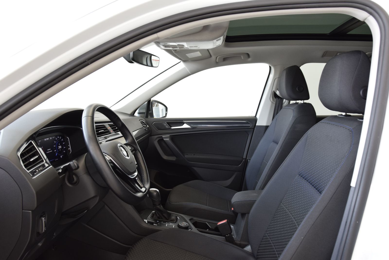 2021 Volkswagen Tiguan UNITED+AWD+TOIT PANO+NAV UNITED+AWD+TOIT PANO+NAV