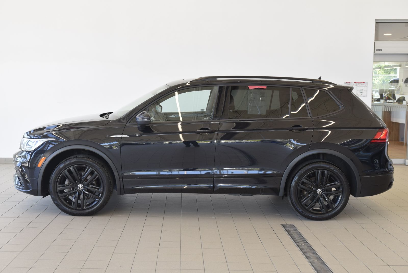 Photo 2022 Volkswagen Tiguan COMFORTLINE+BLACK PACKAGE #7