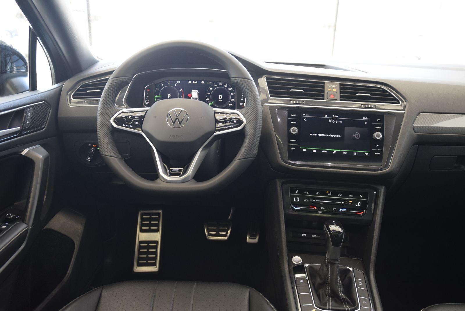 Photo 2022 Volkswagen Tiguan COMFORTLINE+BLACK PACKAGE #8