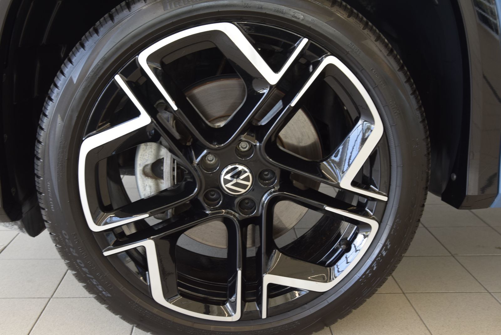 Photo 2025 Volkswagen Tiguan HIGHLINE+R LINE+TOIT+CUIR+ #5