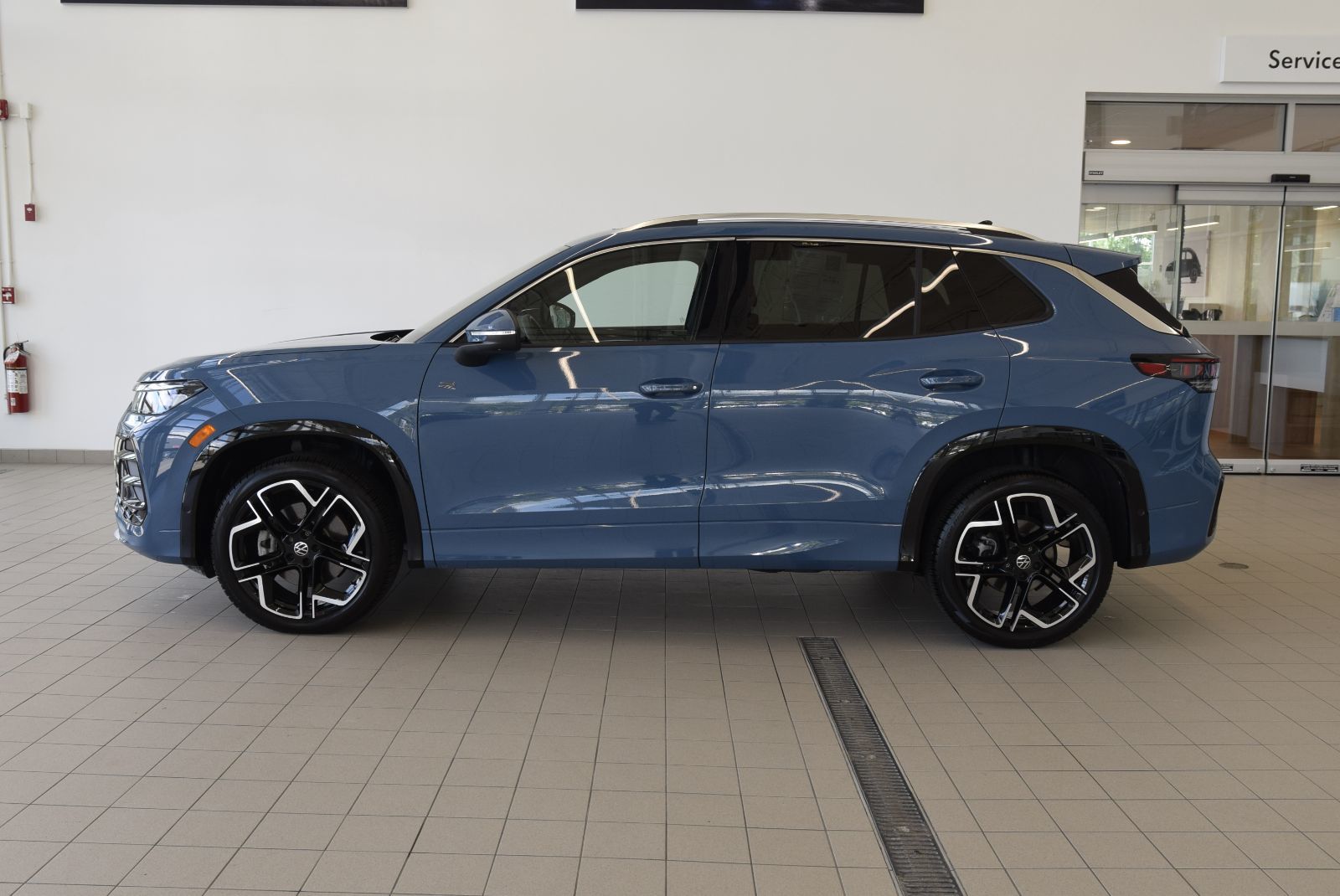 Photo 2025 Volkswagen Tiguan HIGHLINE+R LINE+TOIT+CUIR+ #7