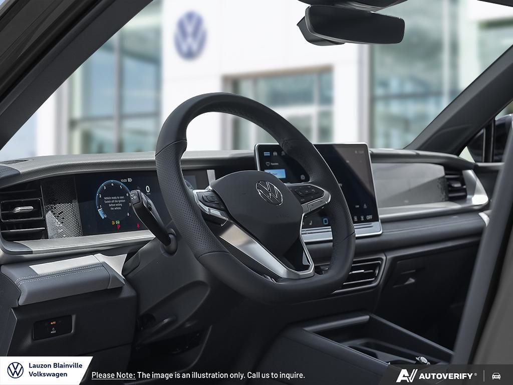 Photo 2026 Volkswagen Tiguan Comfortline R-Line Black Edition 4MOTION #8