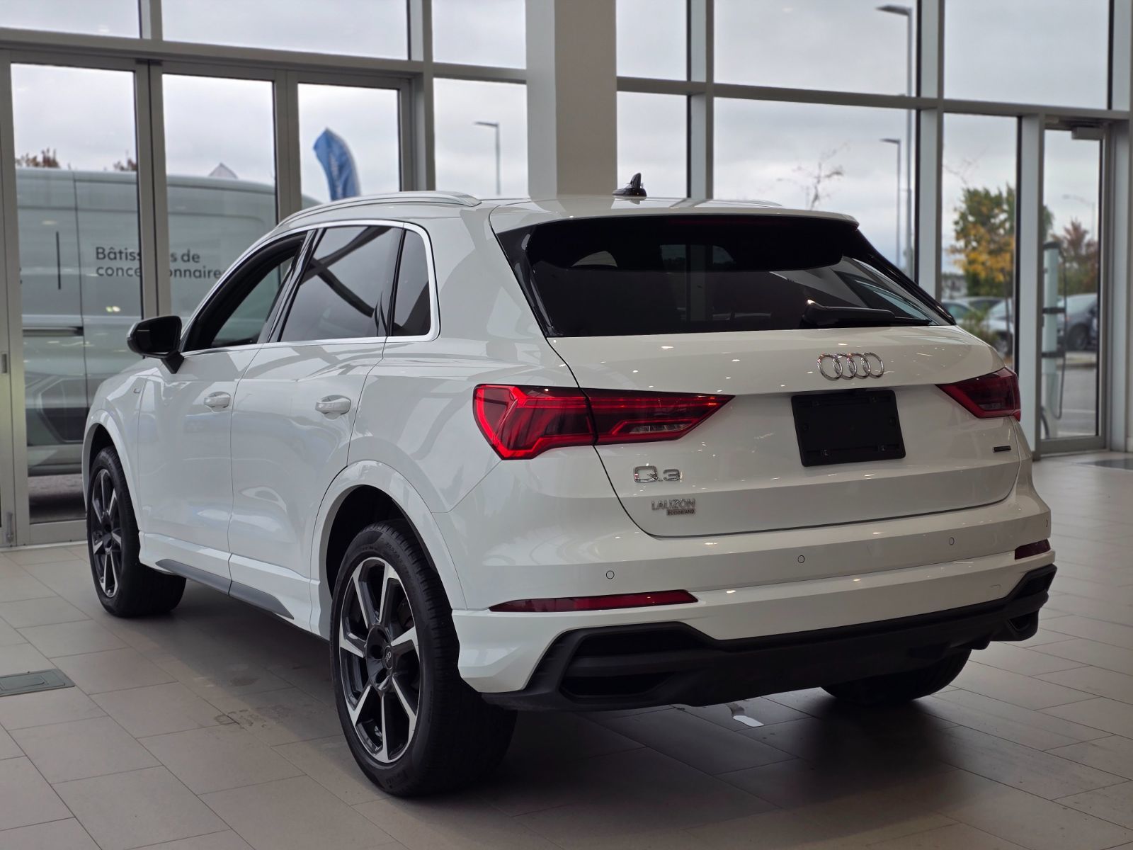 2024 Audi Q3 PROGRESSIV S-LINE | TOIT PANO | CUIR | CARPLAY | + PROGRESSIV S-LINE | TOIT PANO | CUIR | CARPLAY | +