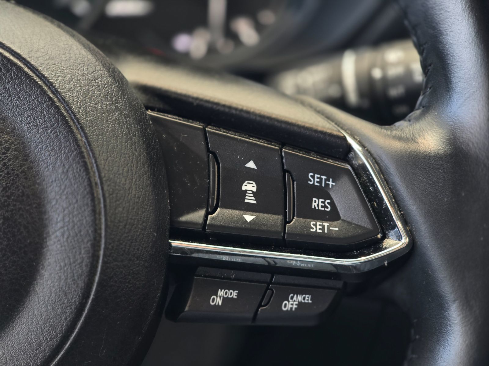 2023 Mazda CX-5 GS AWD | CUIR | CARPLAY | CAMÉRA | BAS KM!! | +++ GS AWD | CUIR | CARPLAY | CAMÉRA | BAS KM!! | +++