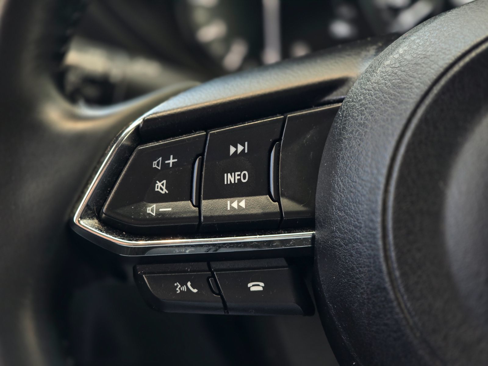 2023 Mazda CX-5 GS AWD | CUIR | CARPLAY | CAMÉRA | BAS KM!! | +++ GS AWD | CUIR | CARPLAY | CAMÉRA | BAS KM!! | +++
