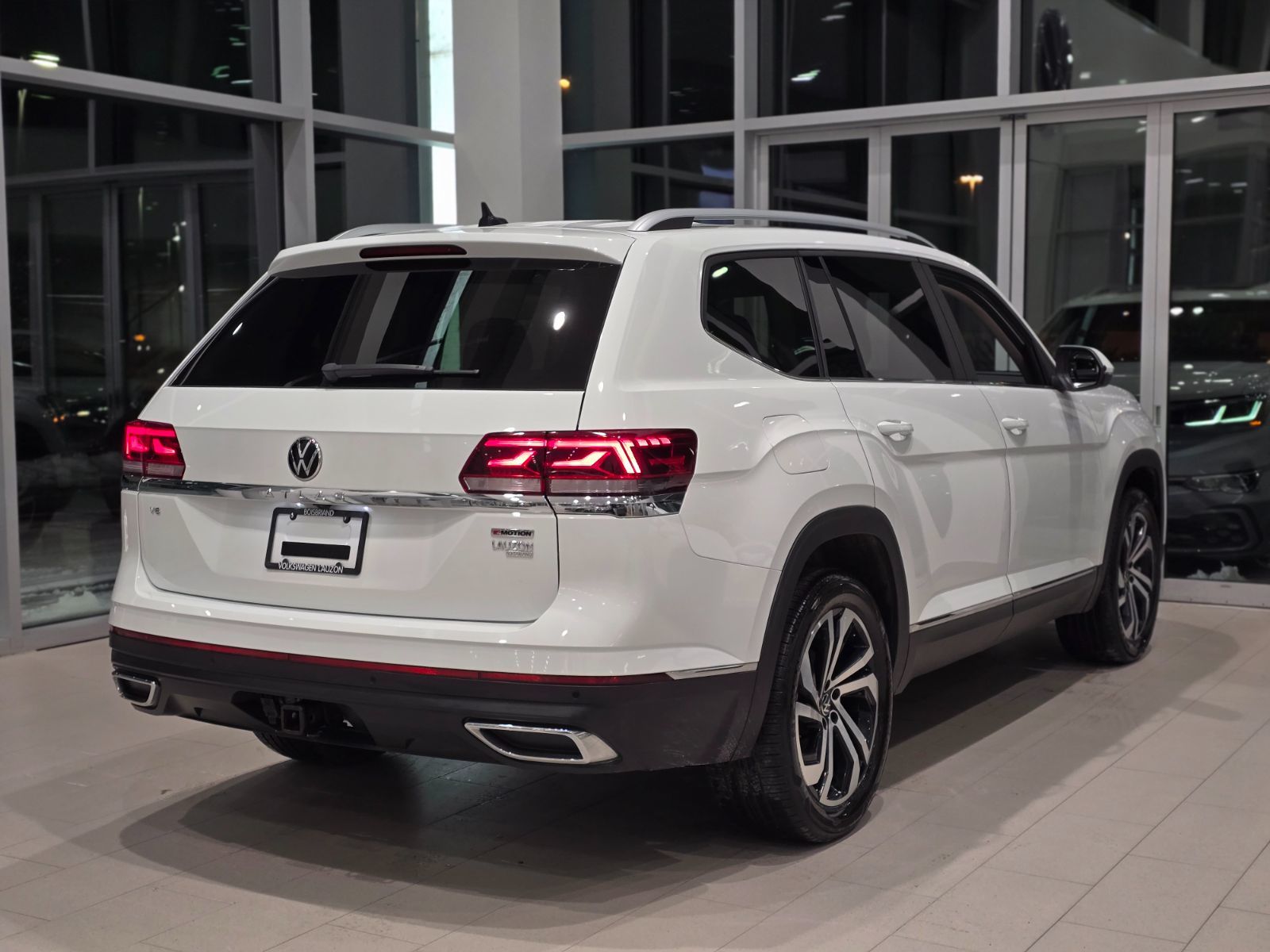 2022 Volkswagen Atlas Highline TOIT PANO | CUIR | CARPLAY | DÉMARREUR Highline TOIT PANO | CUIR | CARPLAY | DÉMARREUR