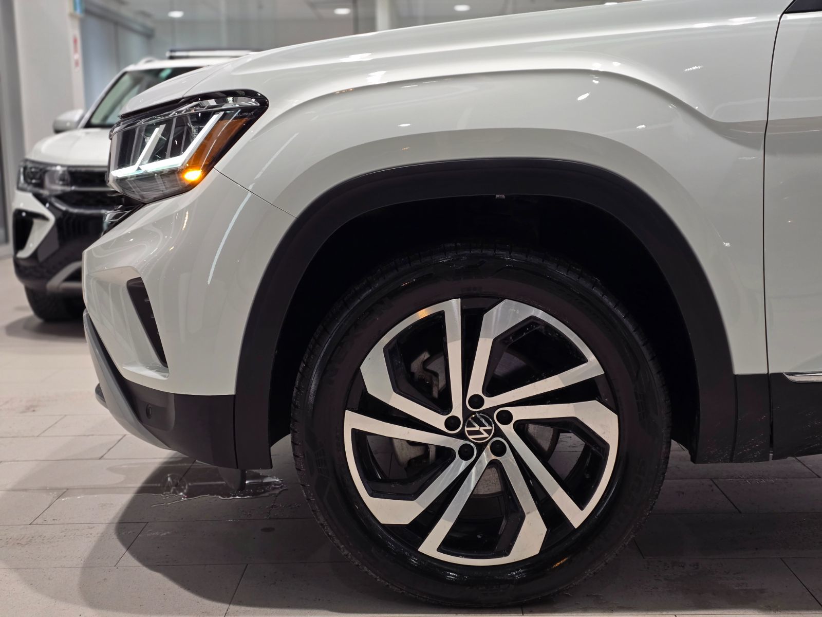 2022 Volkswagen Atlas Highline TOIT PANO | CUIR | CARPLAY | DÉMARREUR Highline TOIT PANO | CUIR | CARPLAY | DÉMARREUR