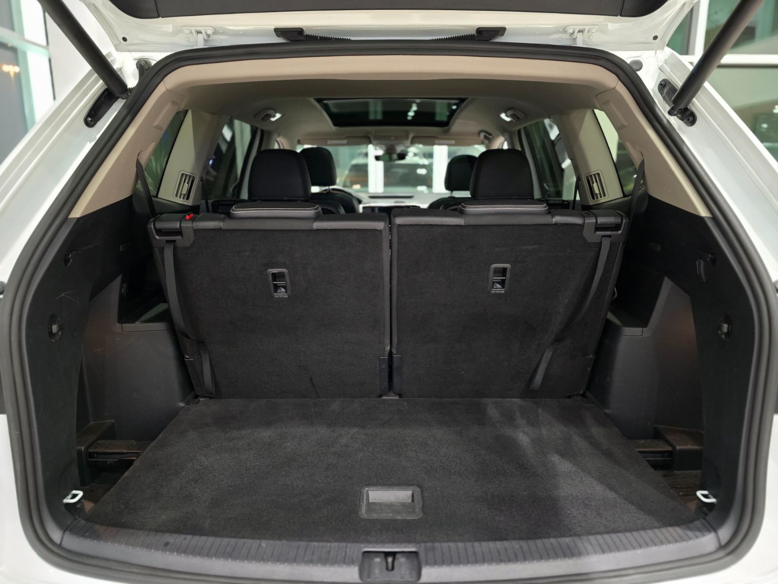 2022 Volkswagen Atlas Highline TOIT PANO | CUIR | CARPLAY | DÉMARREUR Highline TOIT PANO | CUIR | CARPLAY | DÉMARREUR